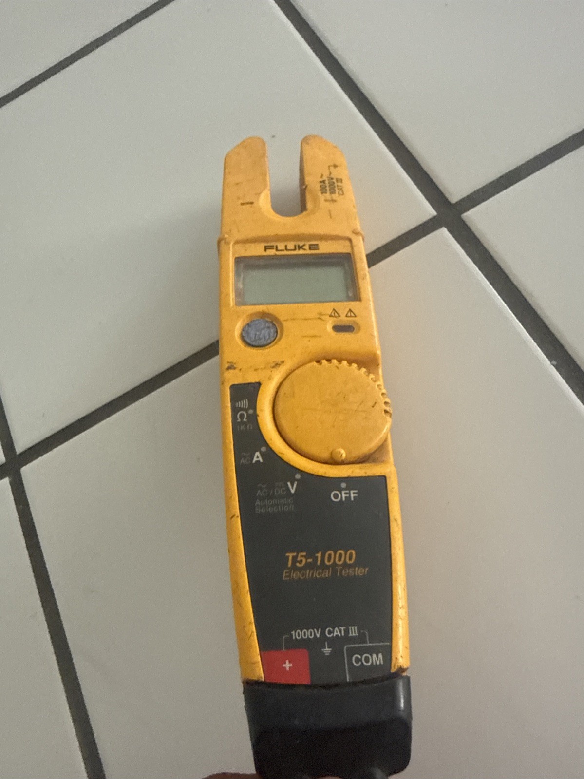 Fluke T5-1000 CAT III 1000V Handheld Electrical Tester Leads PARTS NO POWER