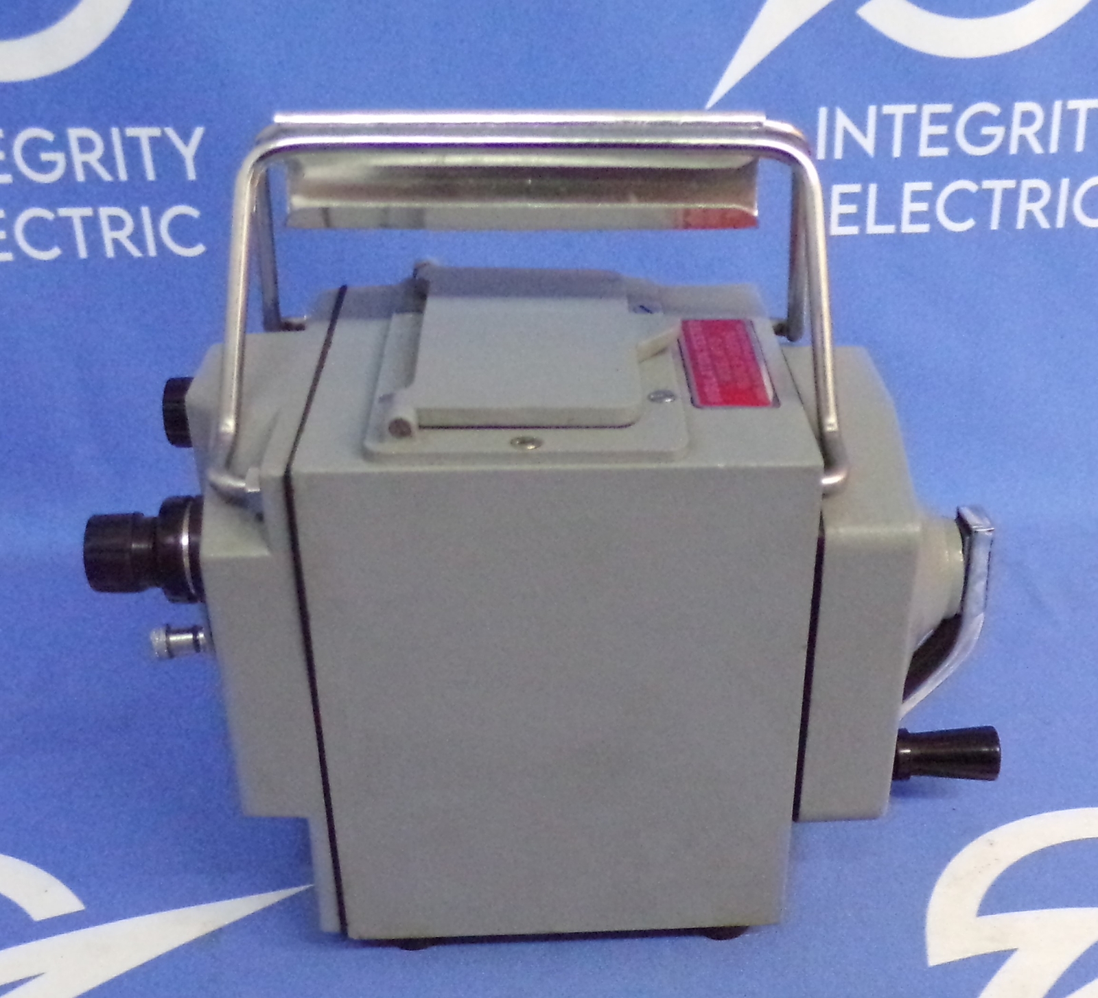 UEI INSULATION RESISTANCE TESTER IRT10 1000V 0-1000MΩ 90DAY WARRANTY