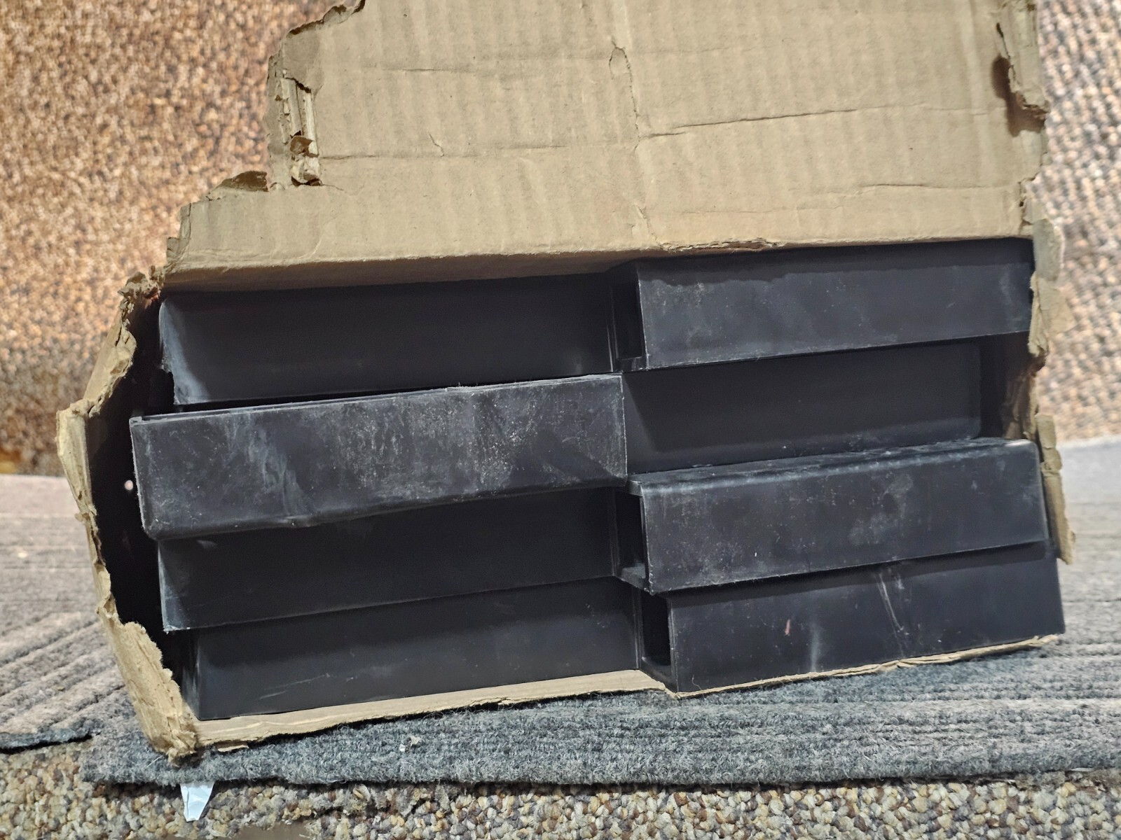 Safe Strap 0774-003 Adjustable 12″ H Black Plastic Pallet Guard