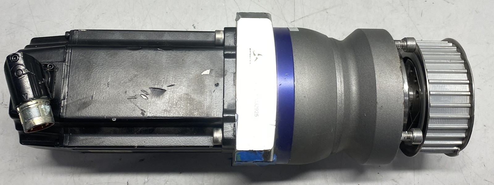 Allen Bradley Low Inertia Servo Motor VPL-B1153F-PK12AA W/ Gear Reducer 10:1