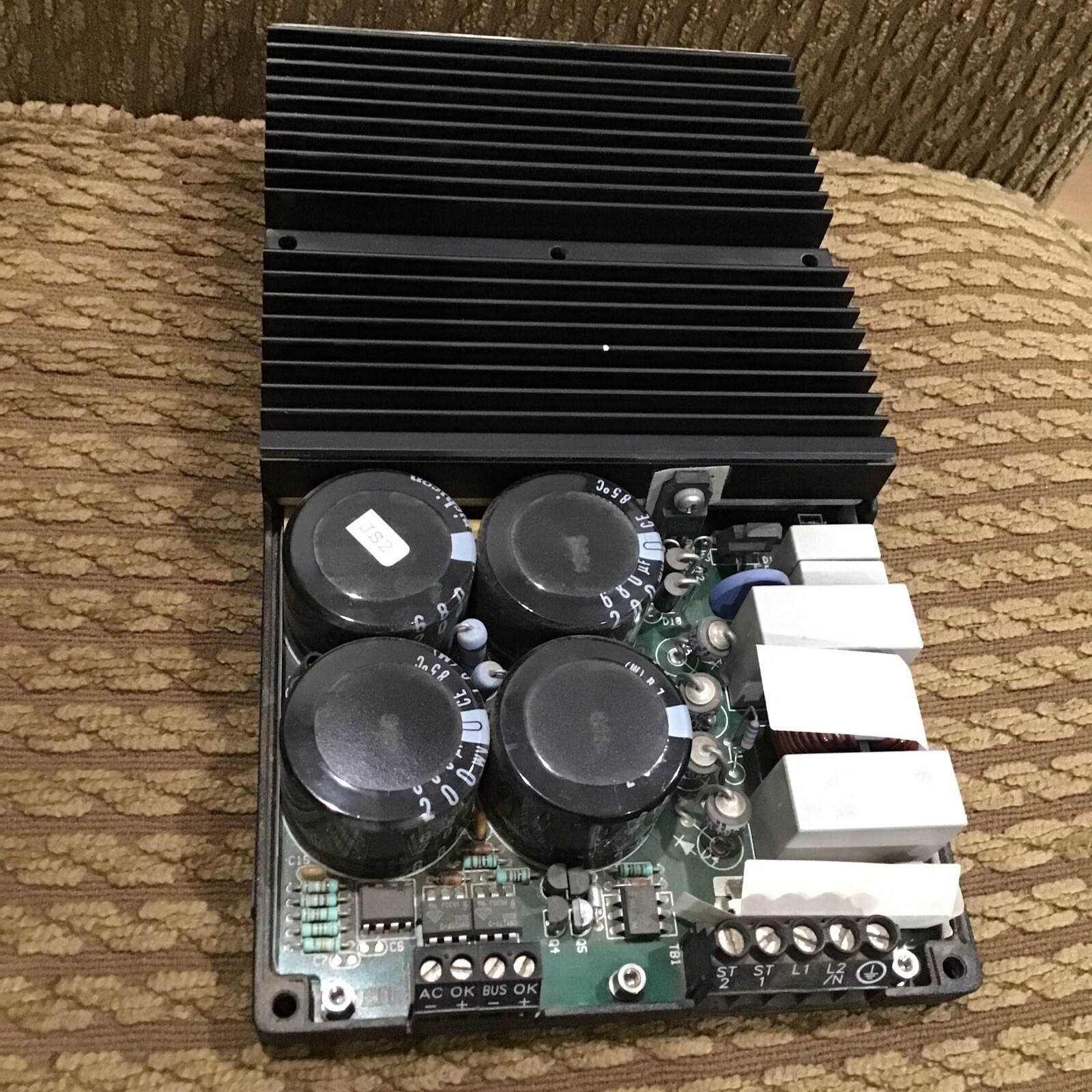 VICOR VI-MF1-EQ 100-120/200-240V POWER SUPPLY! Flat Pac. Fast Shipping