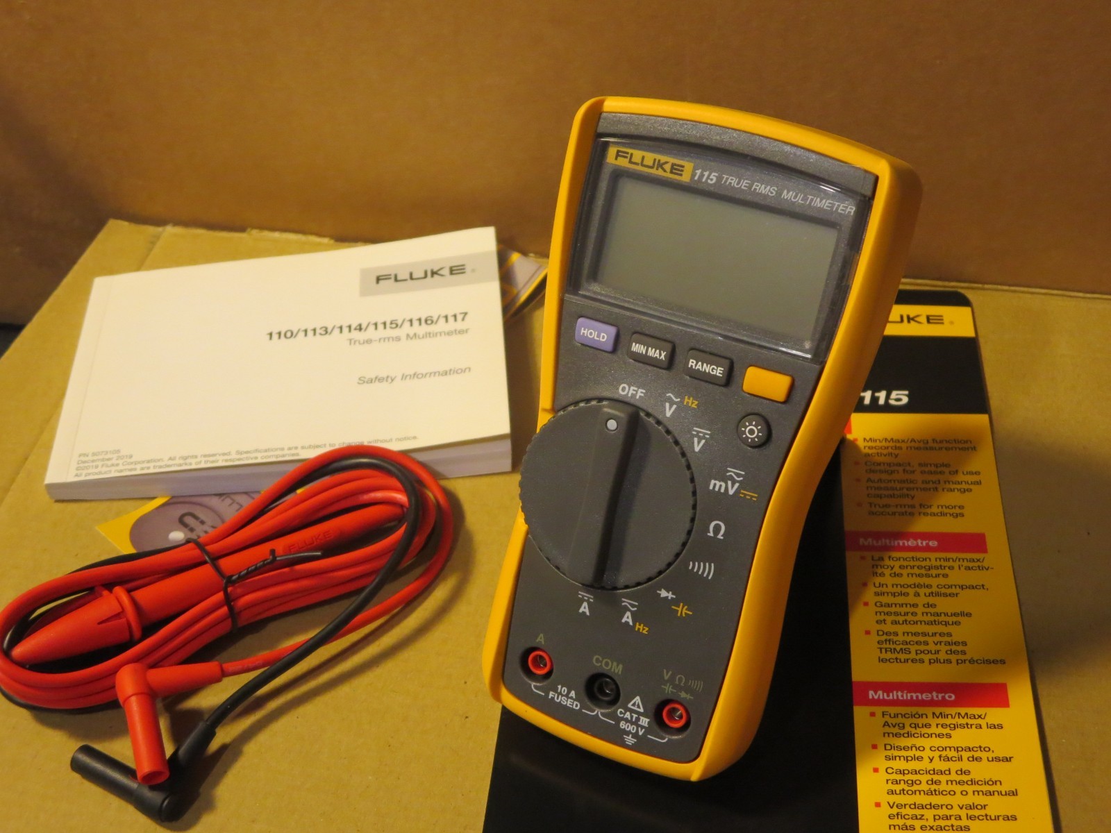 Fluke 115 Multimeter new with leads and Manual