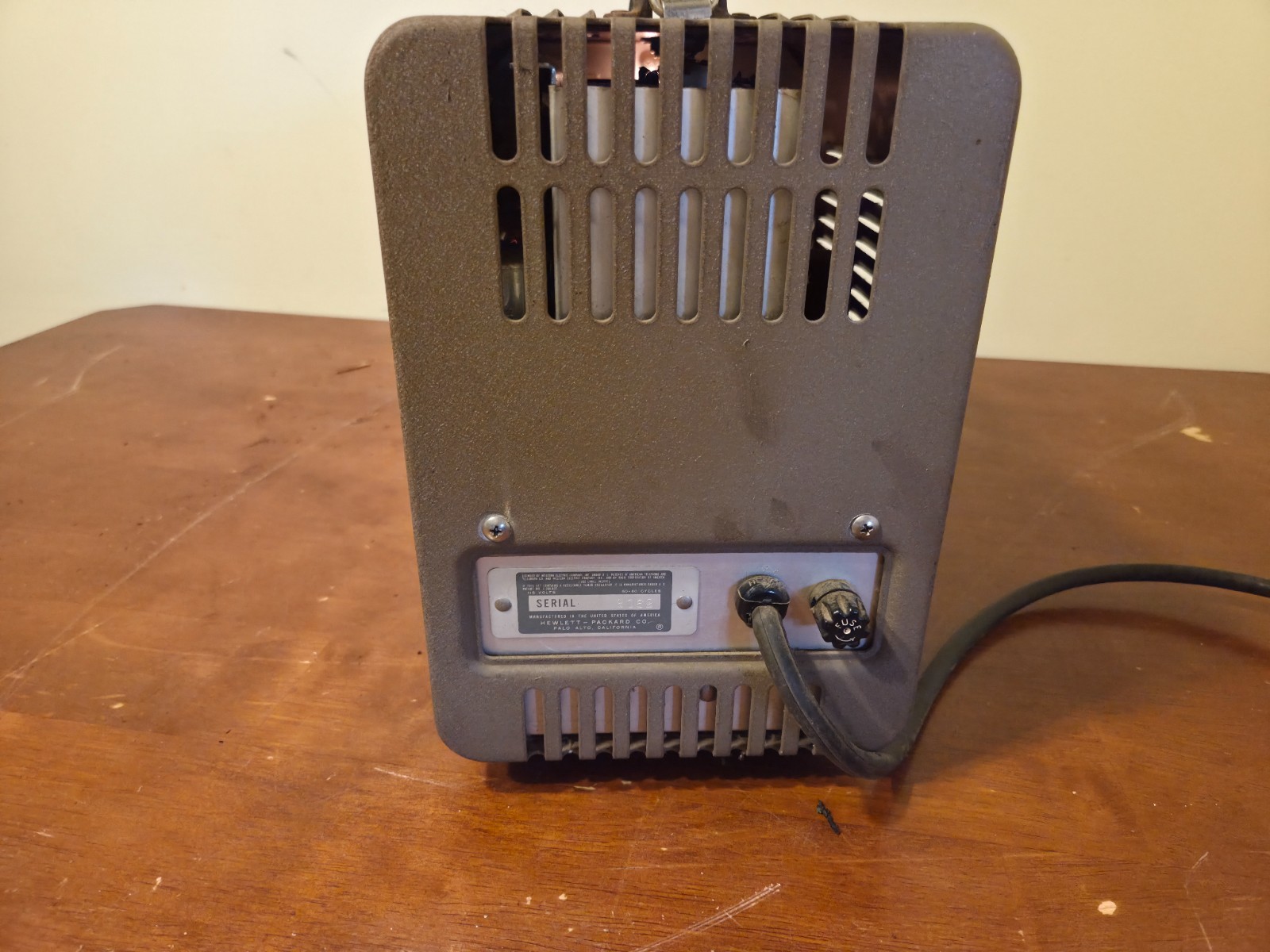 HP Hewlett Packard 200AB Audio Oscillator Powers On Vintage Test Equipment