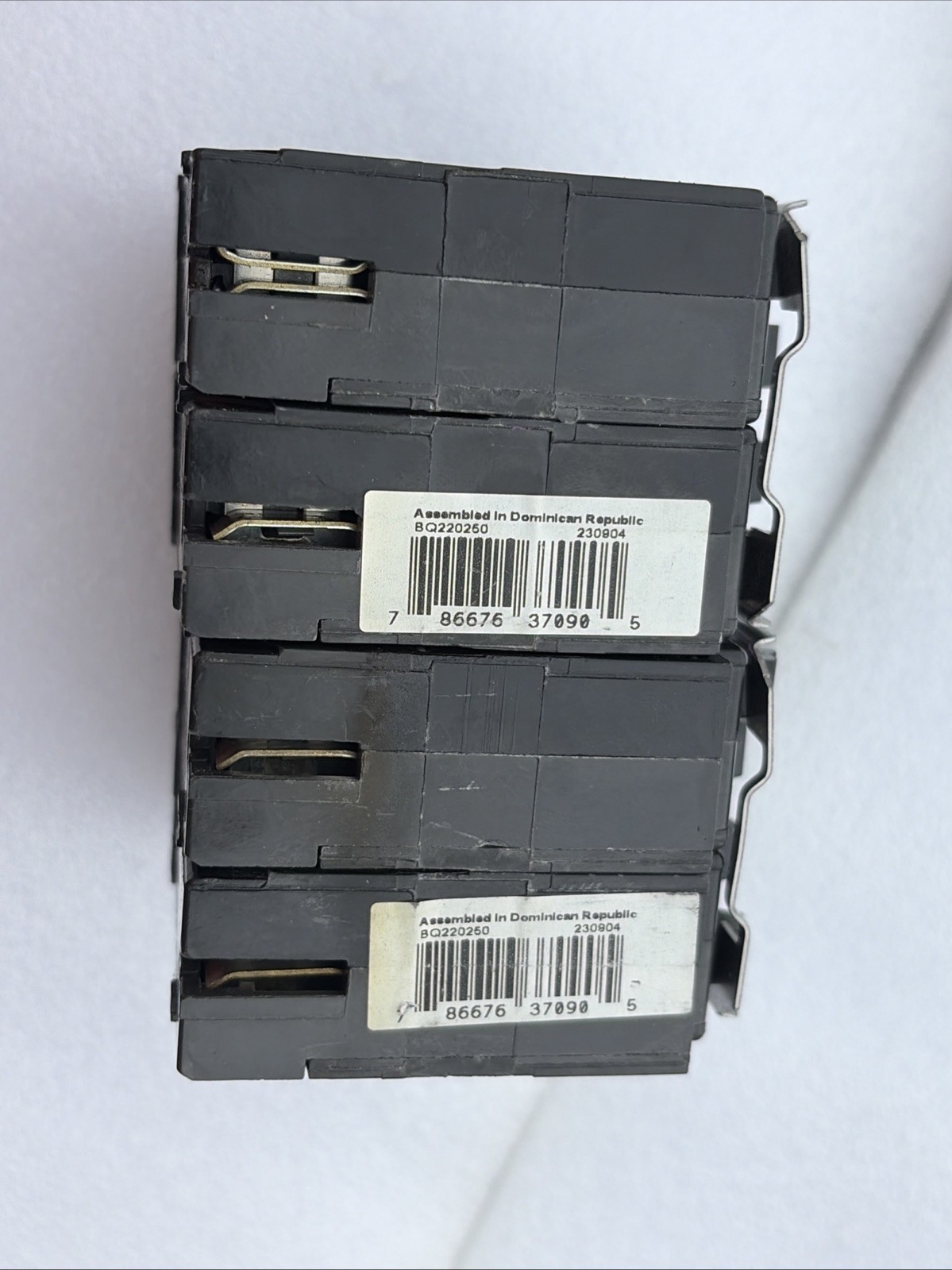 Eaton (Bryant) BQ220-250 BD220250 4-Pole (2P 50A & 2P 20A) BARD Quad Breaker