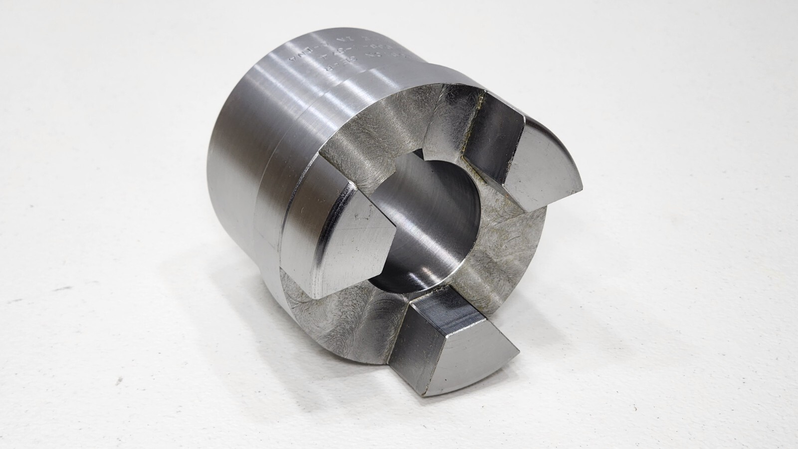 Boston Gear FC38 1-3/4in Shaft Coupler Body 1.750in Bore – 2-5/8 Thru Bore
