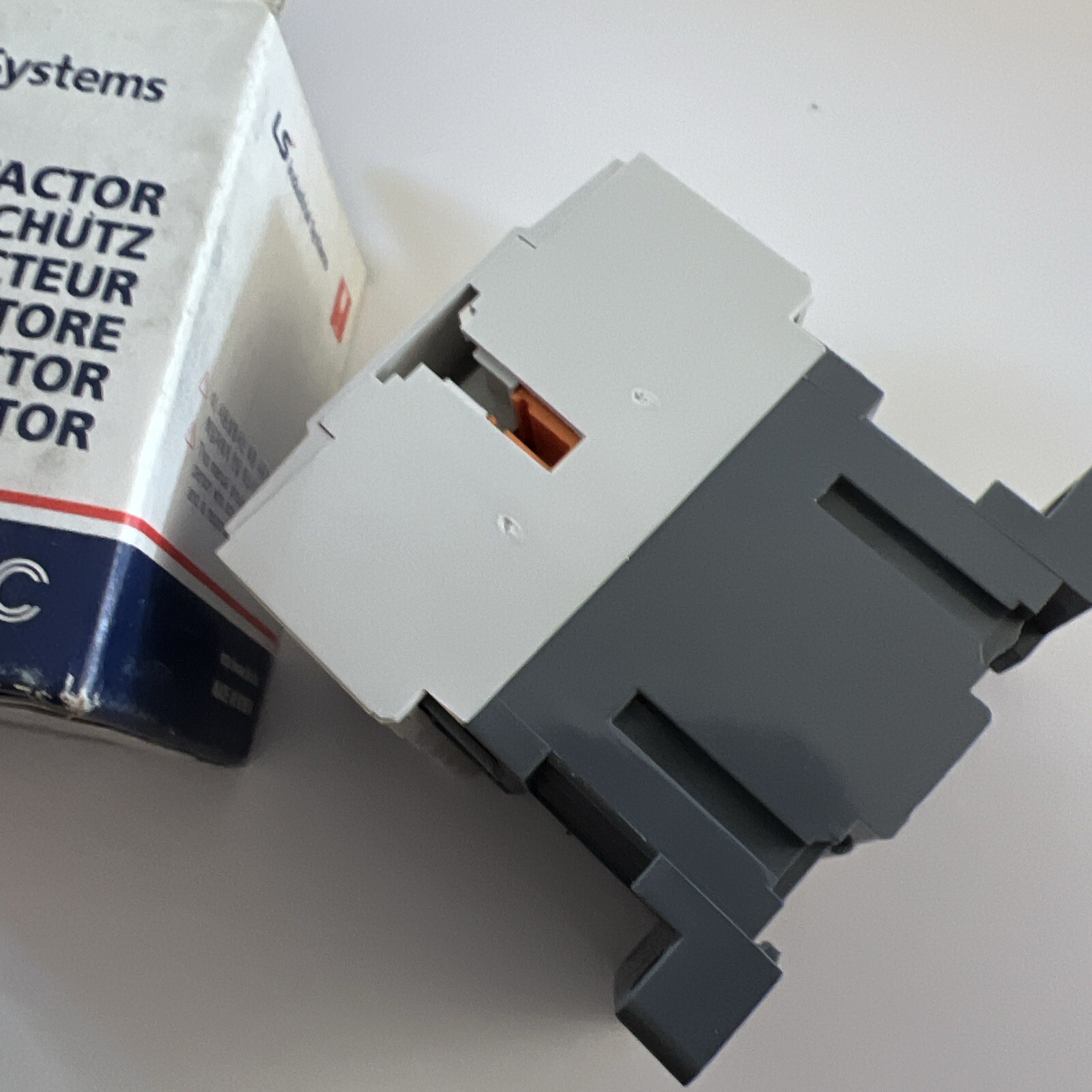 NEW GENUINE LS MEC GMC-9M 1A Contactor AC 120V 50/60HZ GMC(D)-9M