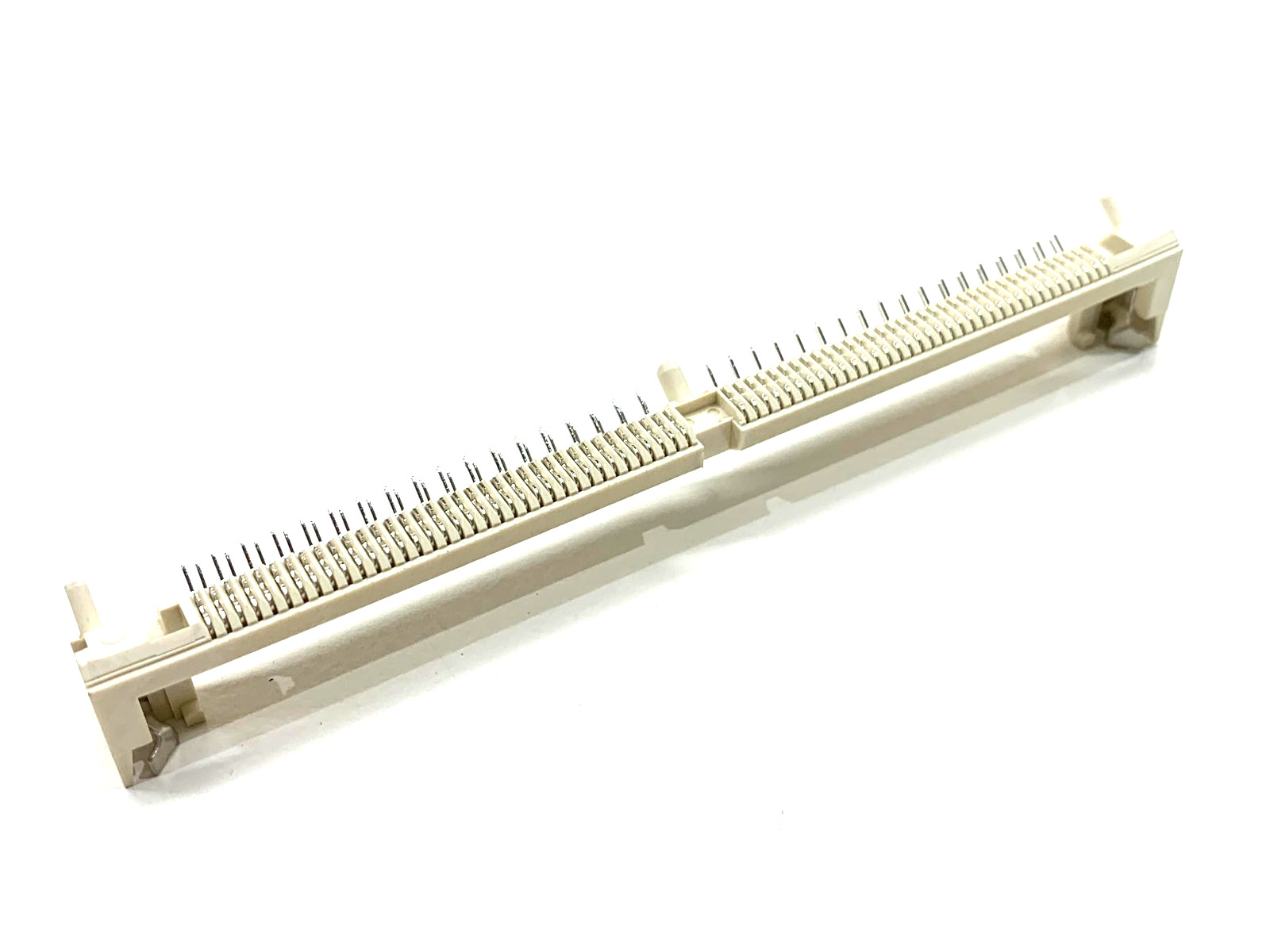 28-pcs AMP 348546-1 EDO SIMM Memory Socket 72 Pin 40 Degree Angle White