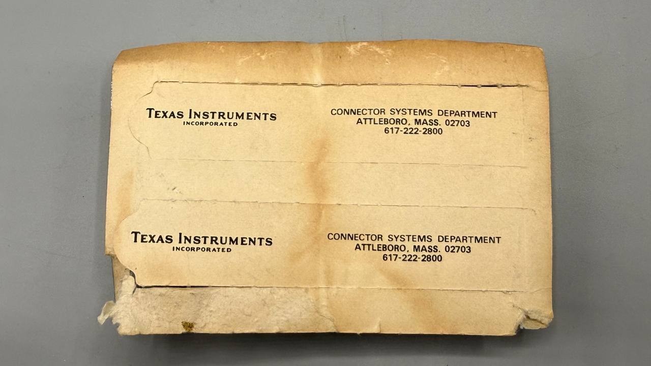 Lot of 18 Texas Instruments 16-Pin DIL IC Sockets 2.54mm THT – New Old Stock