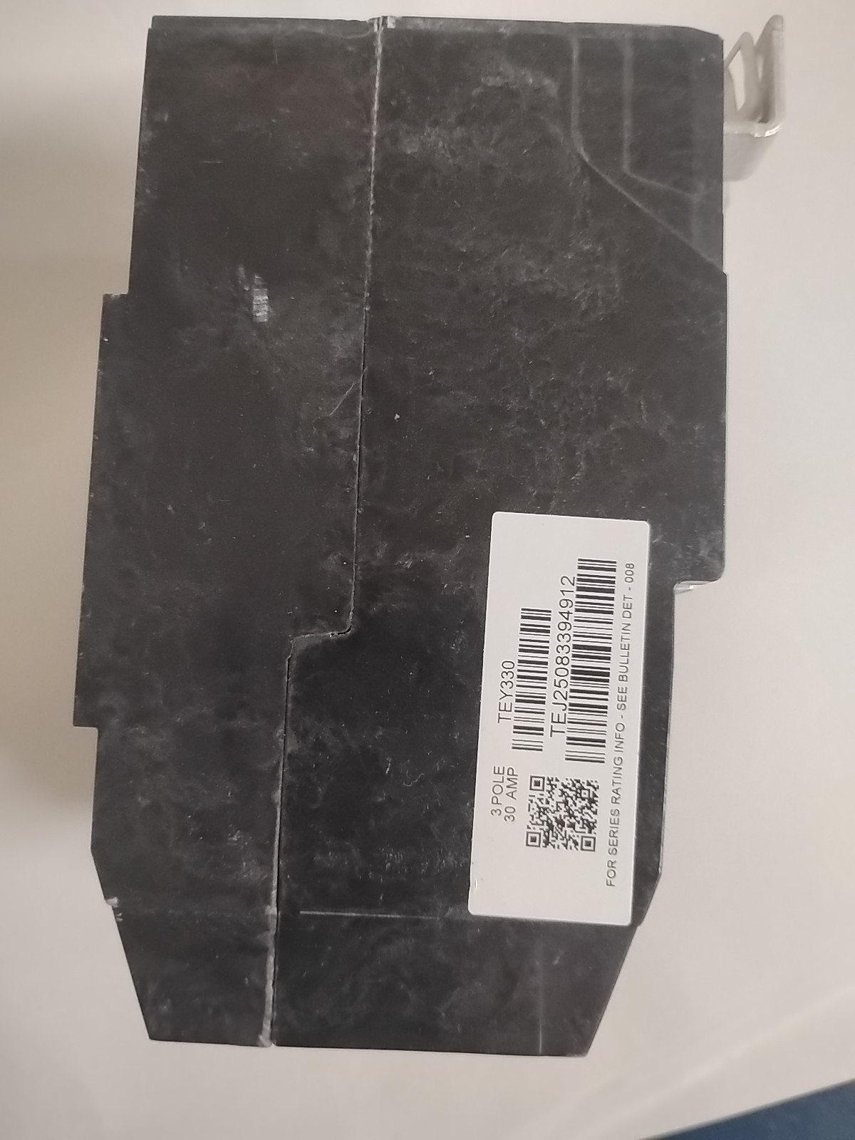 GE ABB TEY330 3Pole 30Amp 480Volt Bolt-On Breaker. New