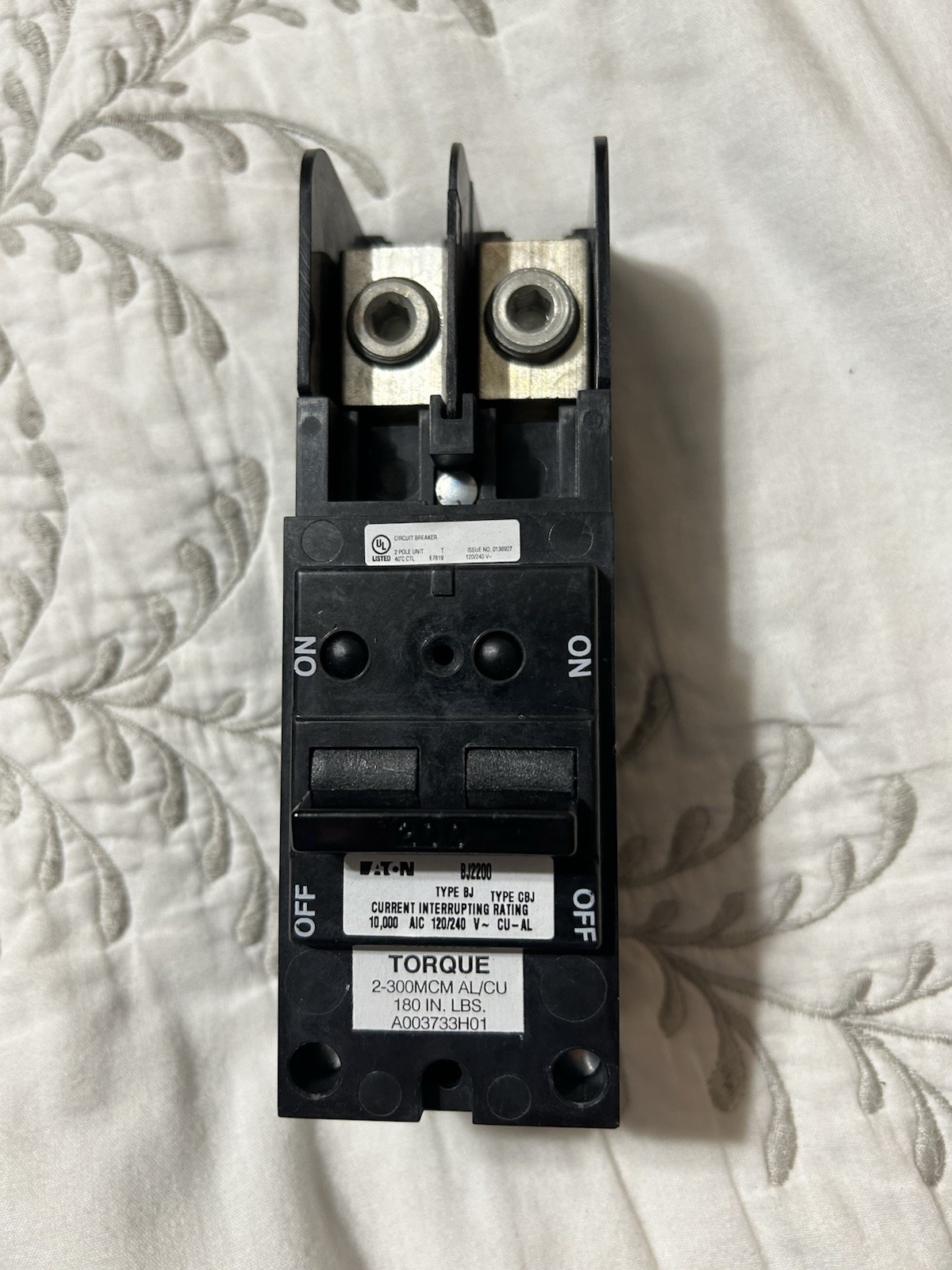 Eaton BJ2200 200A 2-Pole 120/240V plug on Type BR Circuit Breaker