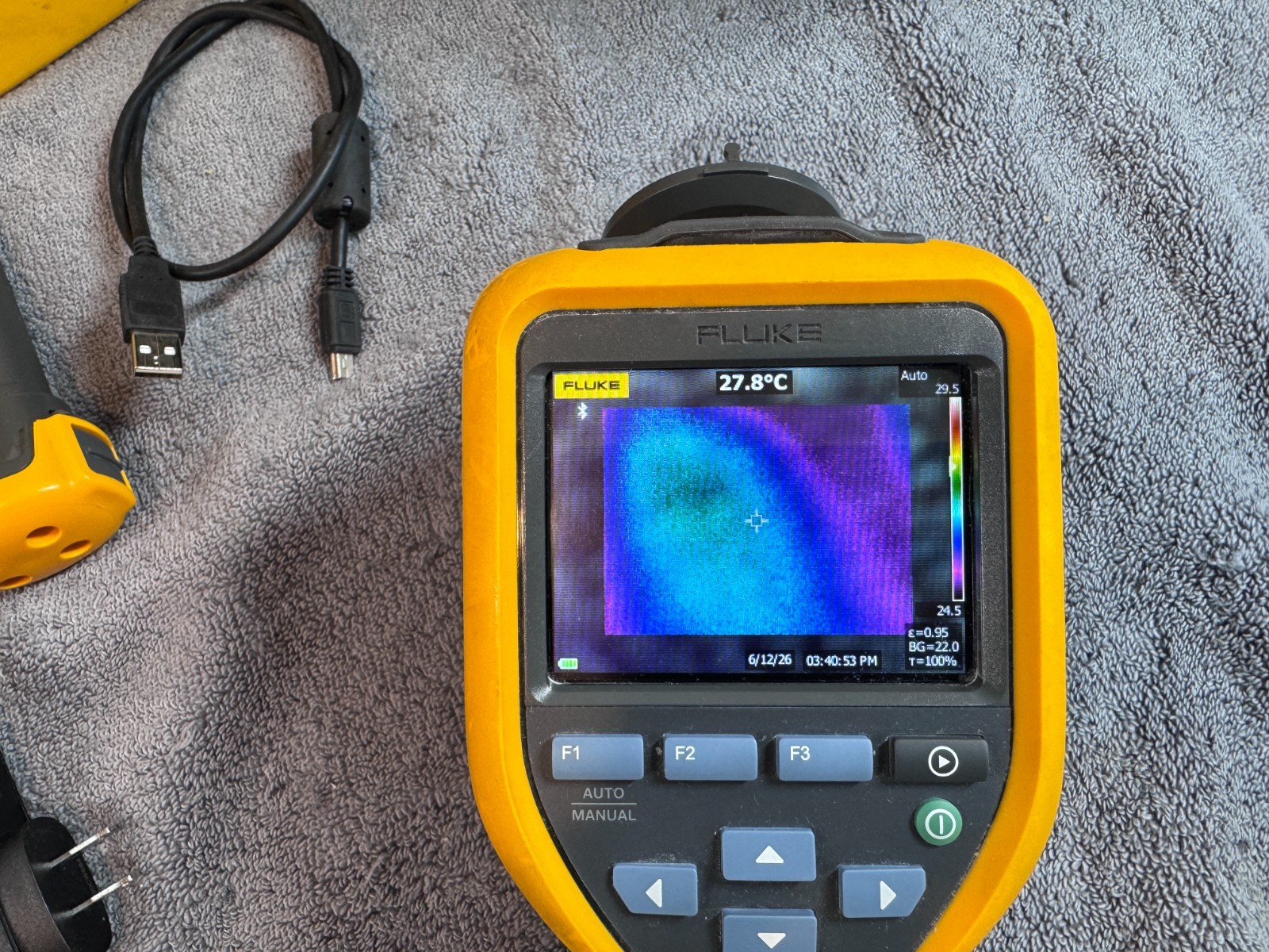 Pre-Owned Fluke TiS75 9Hz Thermal Camera Kit w/ Charger, 2 Batteries & Case