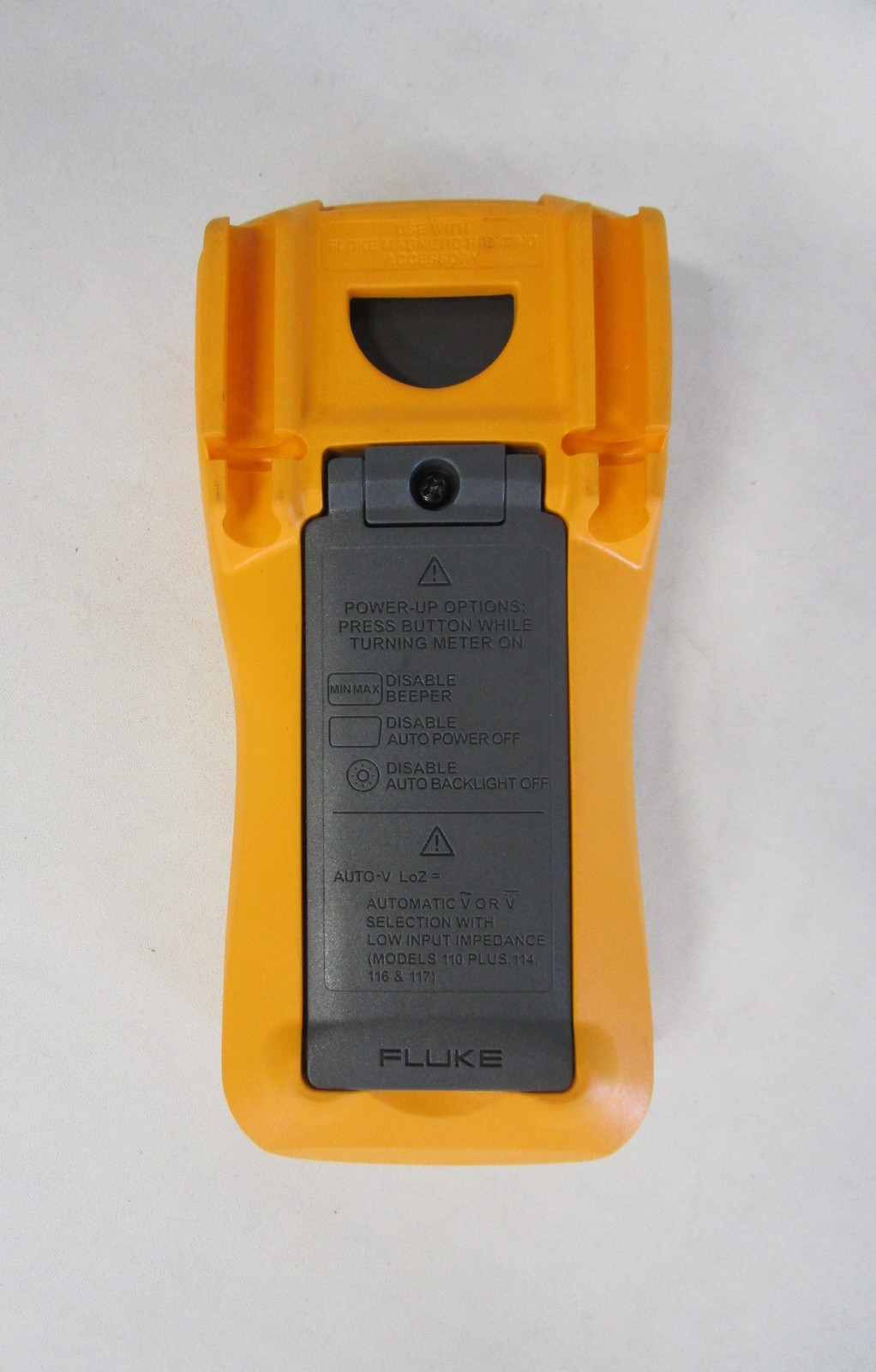 Fluke 115 True RMS Digital Multimeter with Leads