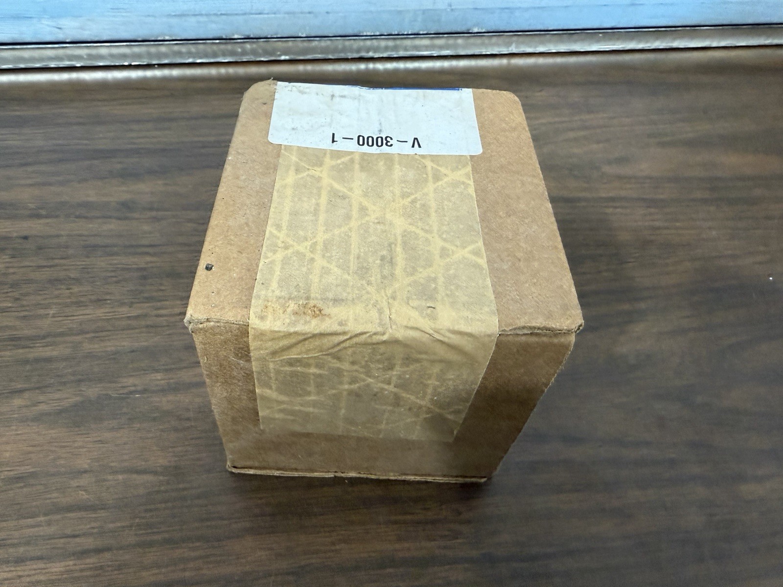Johnson Controls V-3000-1 New Sealed ( PRICE FOR 1 UNIT ONLY )