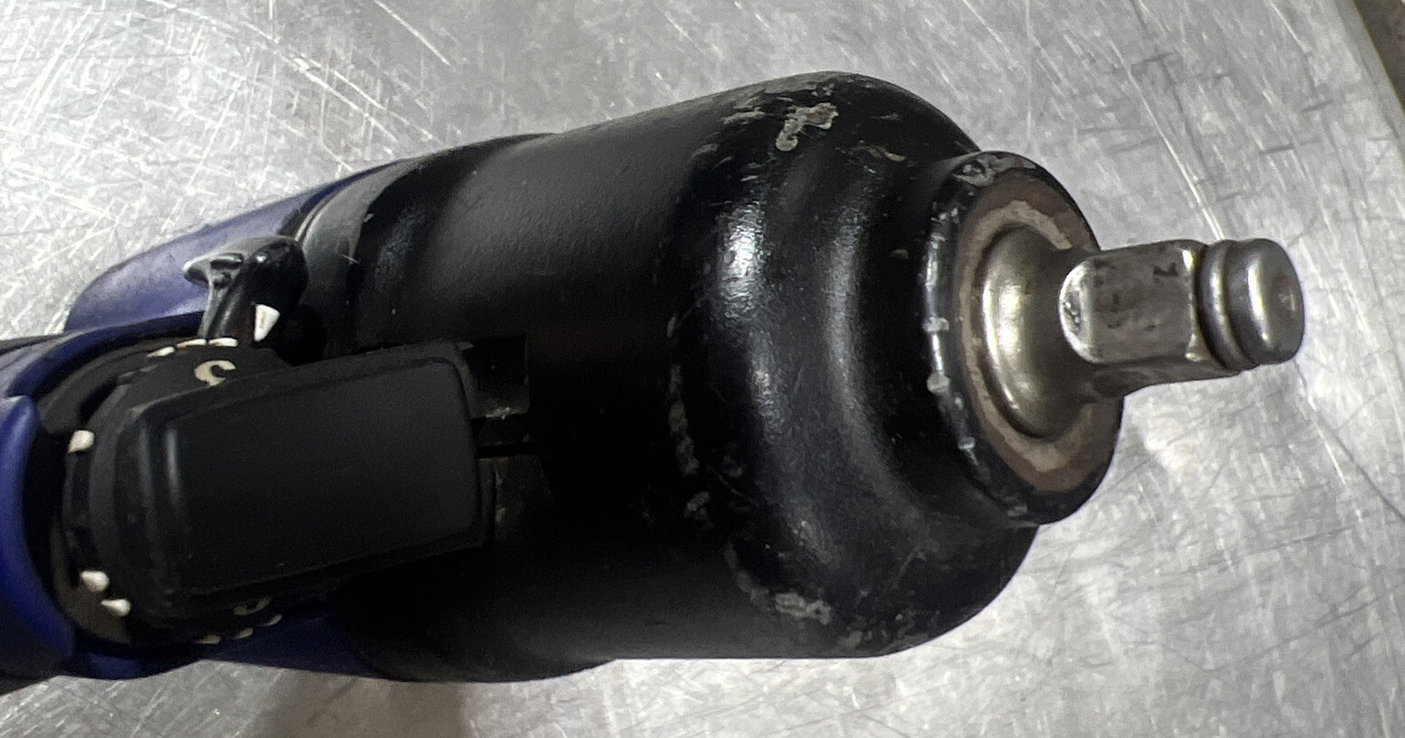 Napa Pro Power Series 6-1122 3/8″ Dr. Super Duty Air Impact Wrench. Used