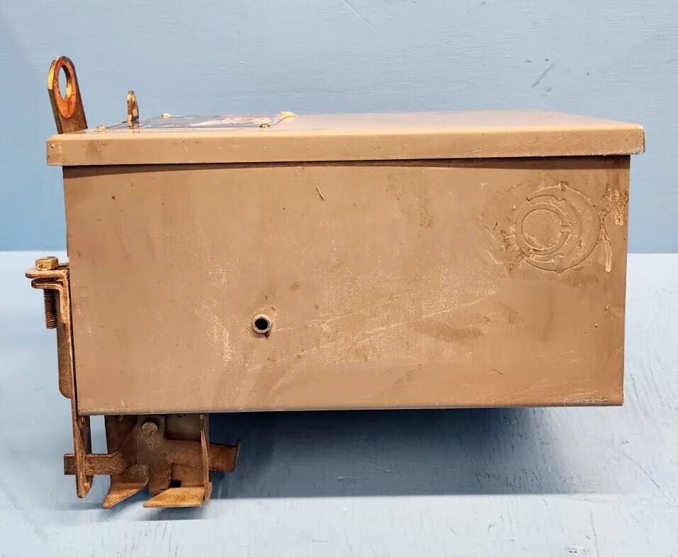 Square D PQ-3603G I-Line Busway Switch 30A 600V 3Ph- 3Wire Ser. 3