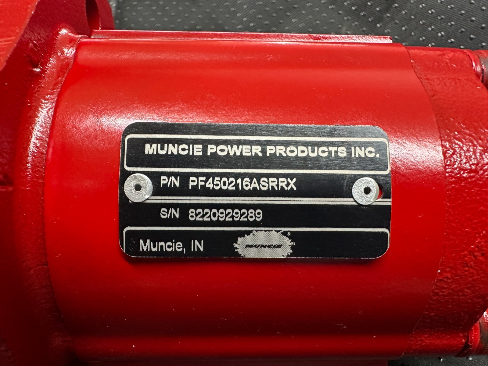 Muncie PF4-502-16ASRR – Gear Pump 11 spline – New in Box