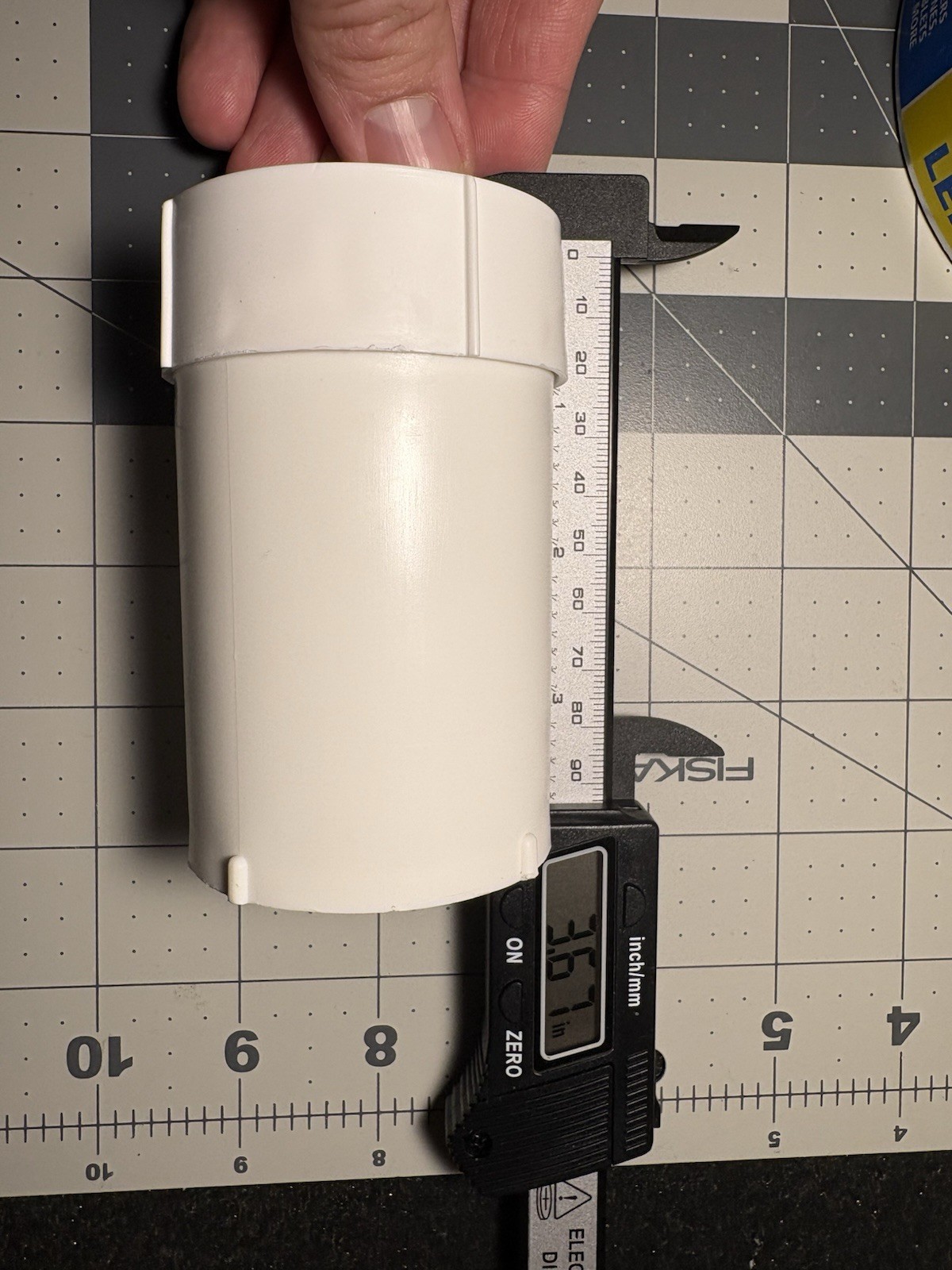 White LEAD VIAL PIG – Lead Lined Material Storage/Shipping Container Used
