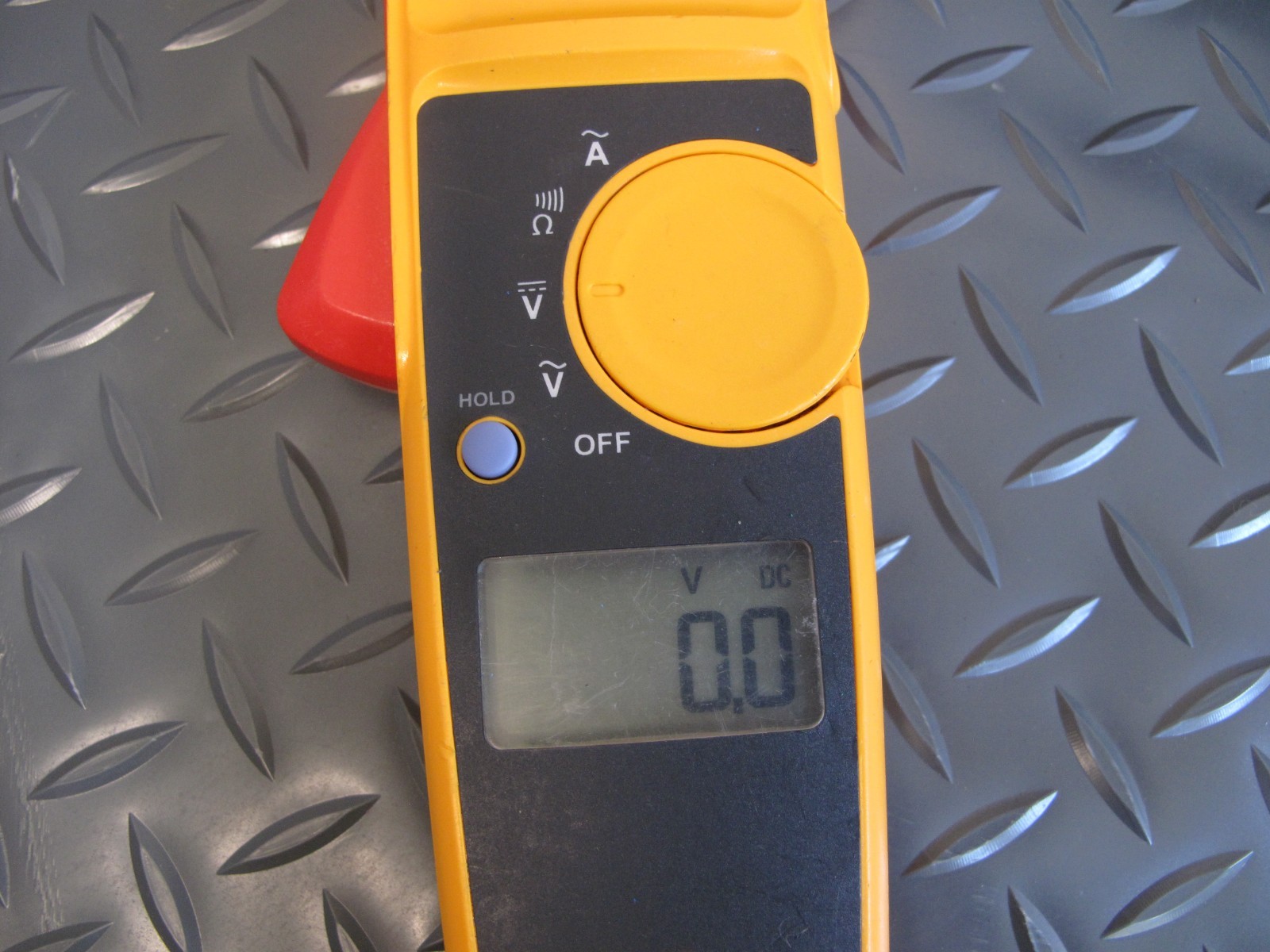 Fluke 323 true rms digital clamp meter 600v ac / dc voltage working