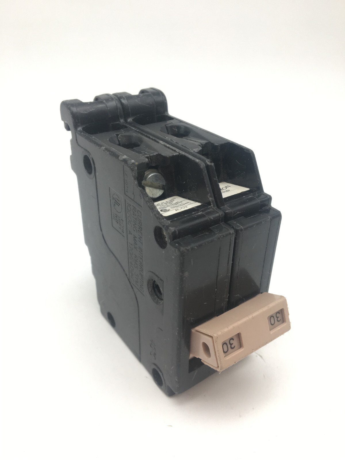 Cutler Hammer CH230 Circuit Breaker 30A 120/240V 1PH 2P 30A Plug In CHIP USED