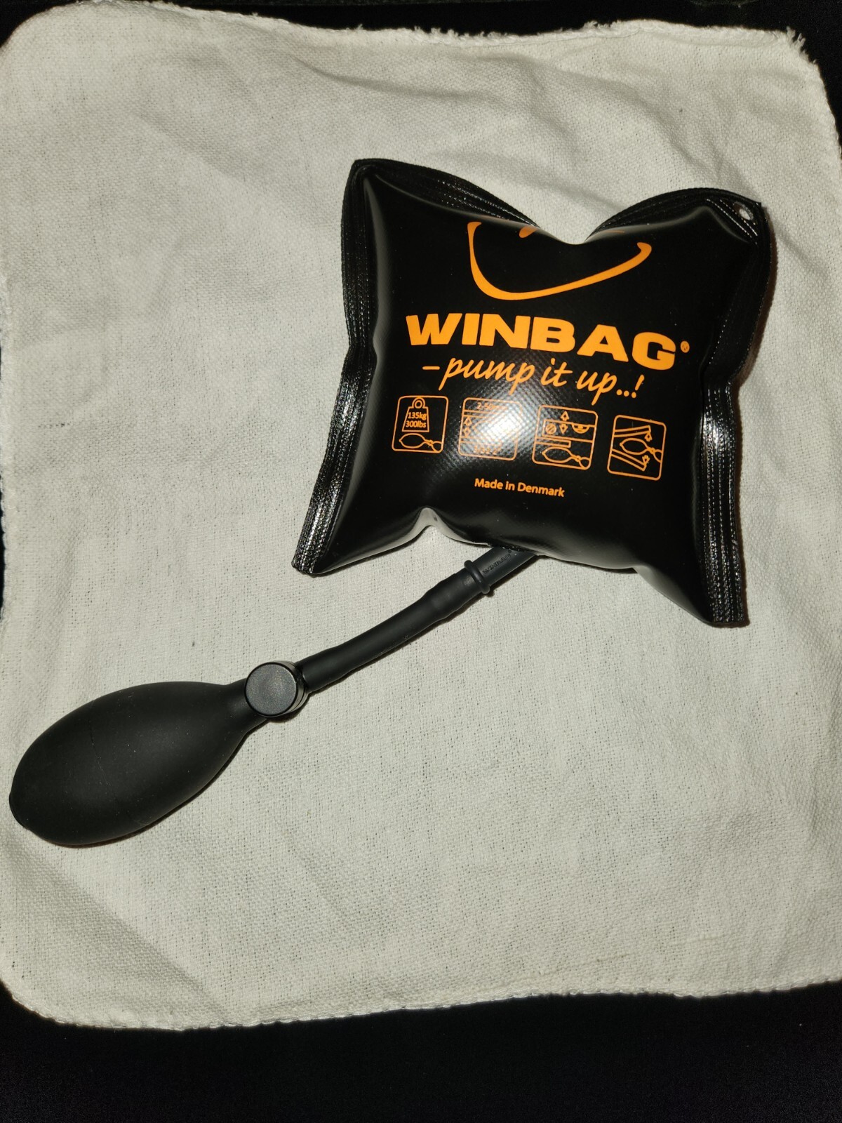 Winbag 300 Pounds Lifting Power Bag Size: 6.25″ W x 5.75″ L NEW SWISS MADE 2 QTY