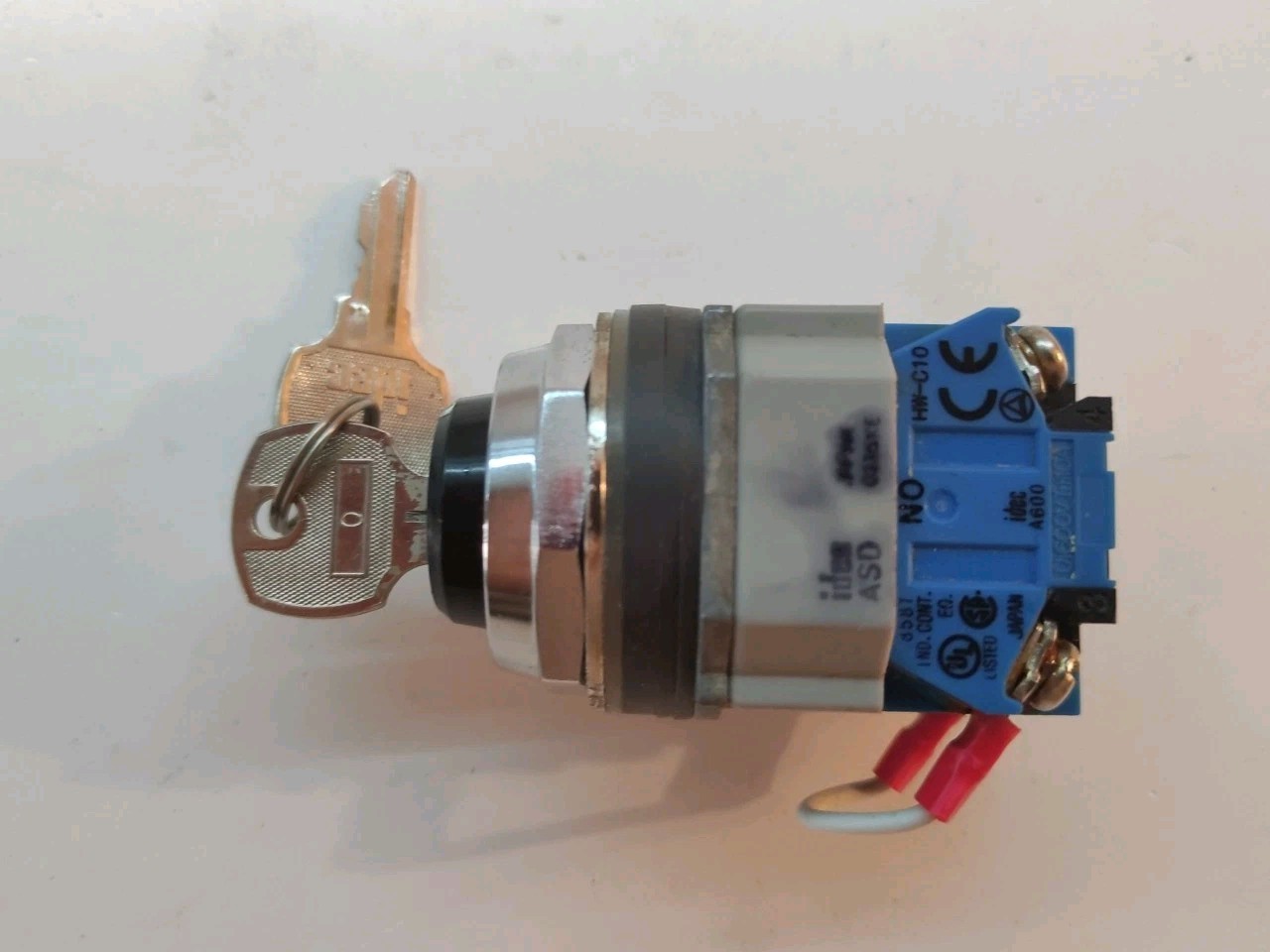 IDEC ASD Keyed Lock Switch, Non- Fixed Left, Non-Fixed Right and Fixed Neutral