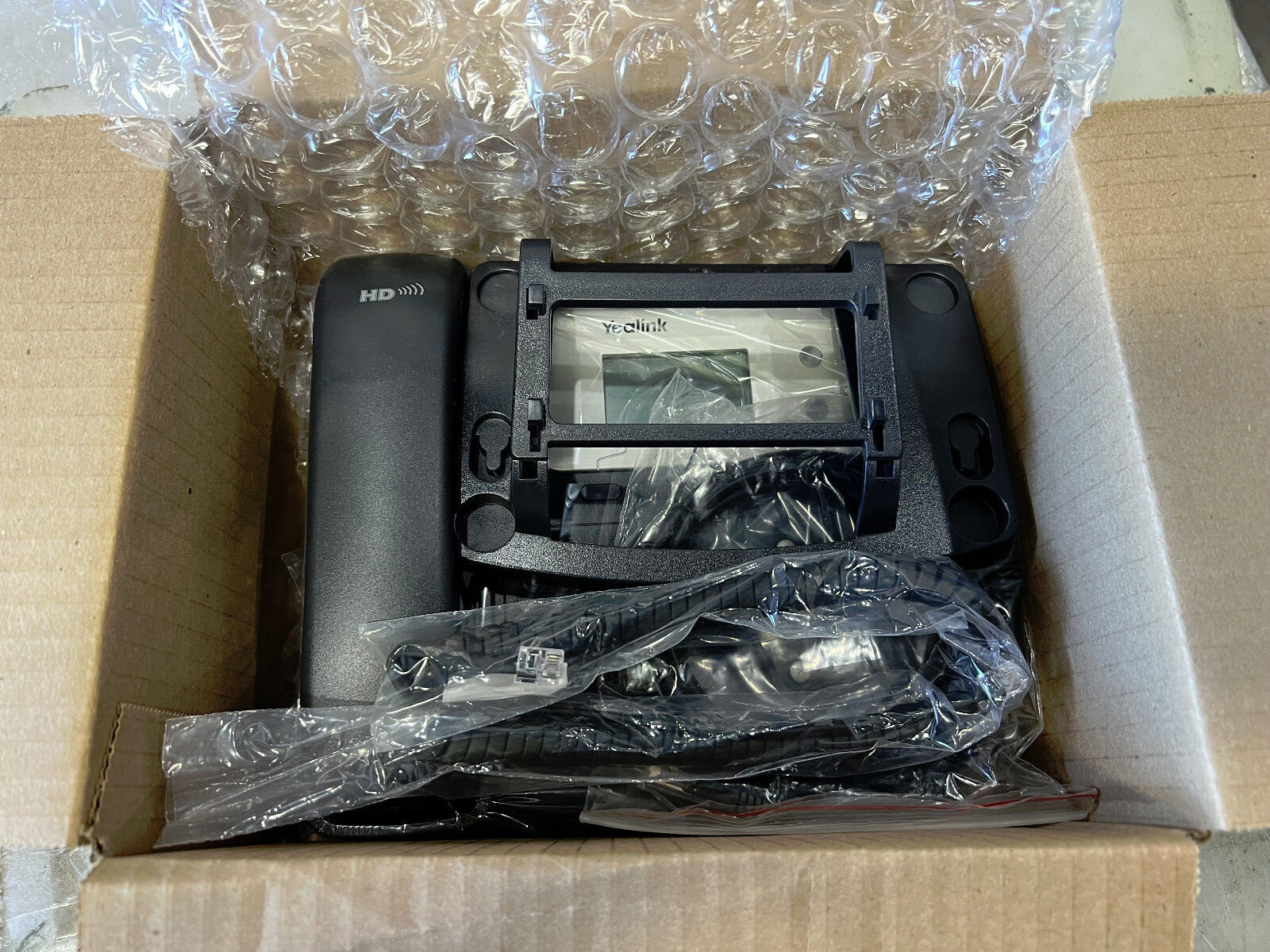 Lot of (10) Refurbished Yealink SIP-T21P Entry Level IP Phone with PoE