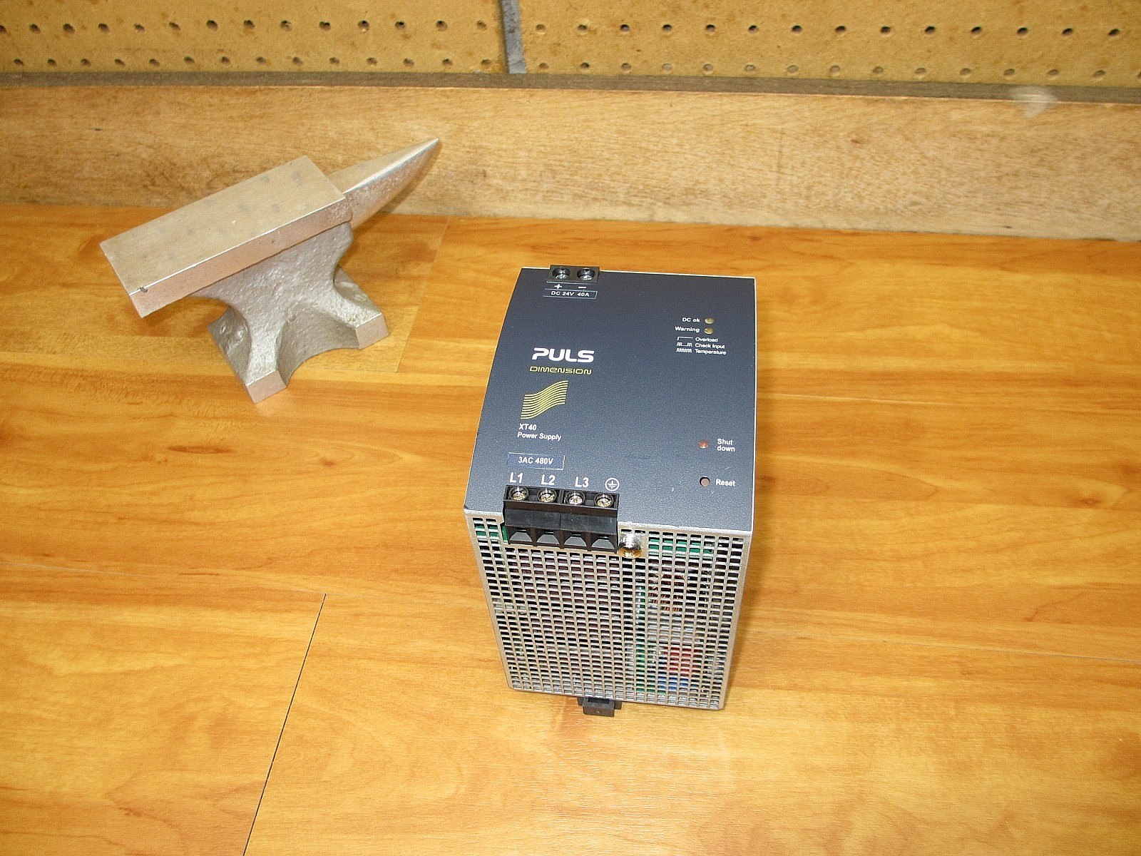 PULS Dimension XT40.242 *NEW OLD STK* Power Supply Semi-Regulated