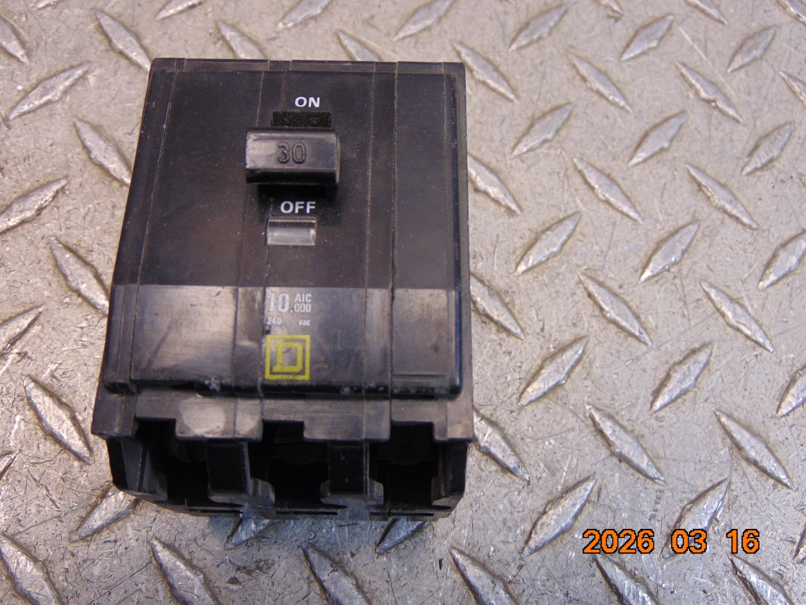 Square D QOB330 30A 30 Amp 3P Bolt-On Circuit Breaker AIC 240Vac