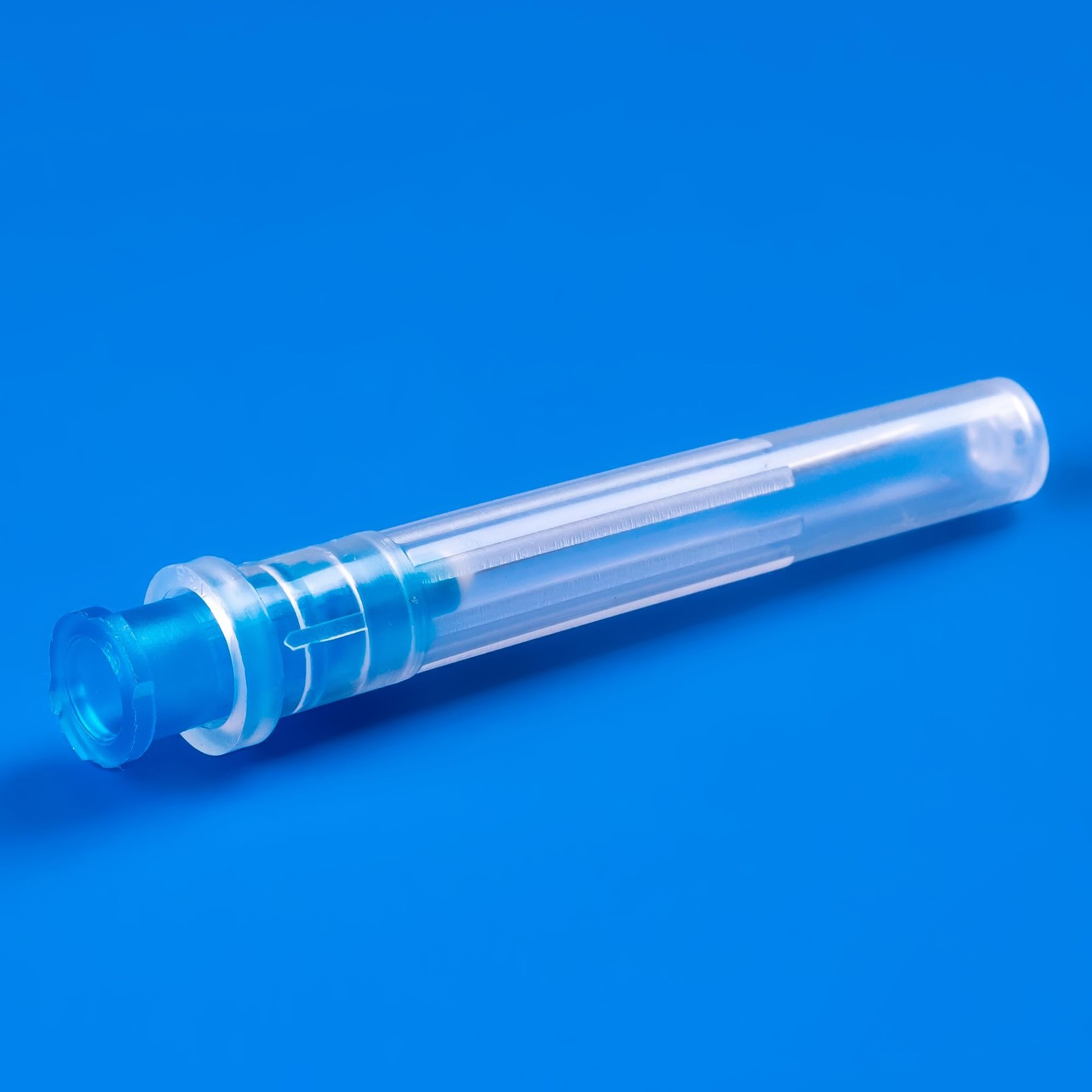 100 Pack 23 Ga 1.5 inch Disposable Needles with Caps for Scientific and Indus…