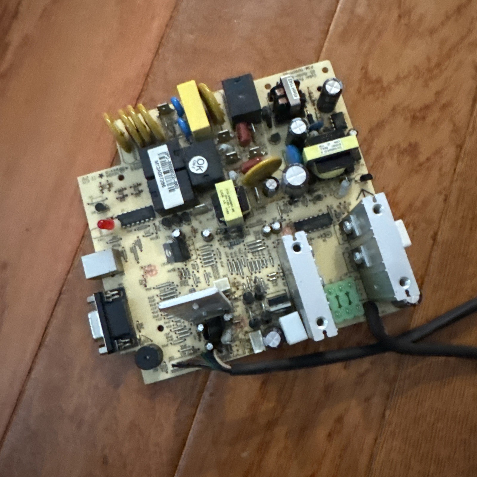 CyberPower 1500VA: CP1500AVR/CP1500C Power Supply MainBoard/Motherboard