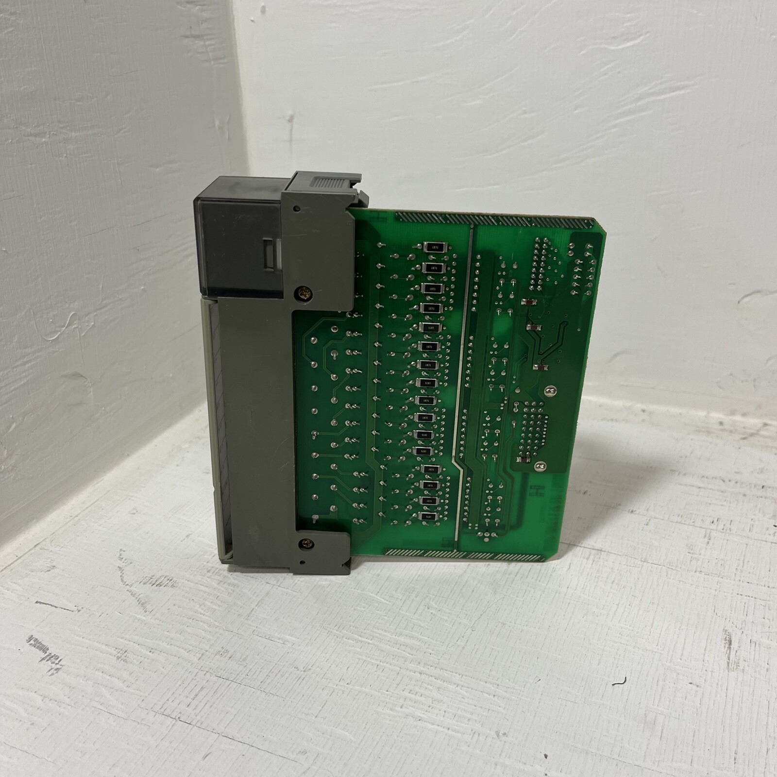 Allen Bradley 1746-IA16 Series C Input Module PLC Card I/O 1746-1A16 Ser C AB