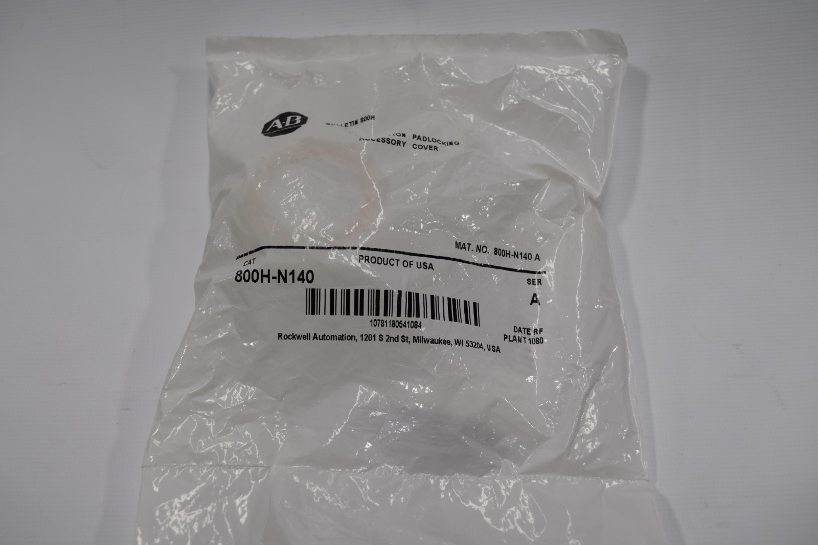 ALLEN-BRADLEY: 800H-N140 PUSHB BUTTON PADLOCKING COVER