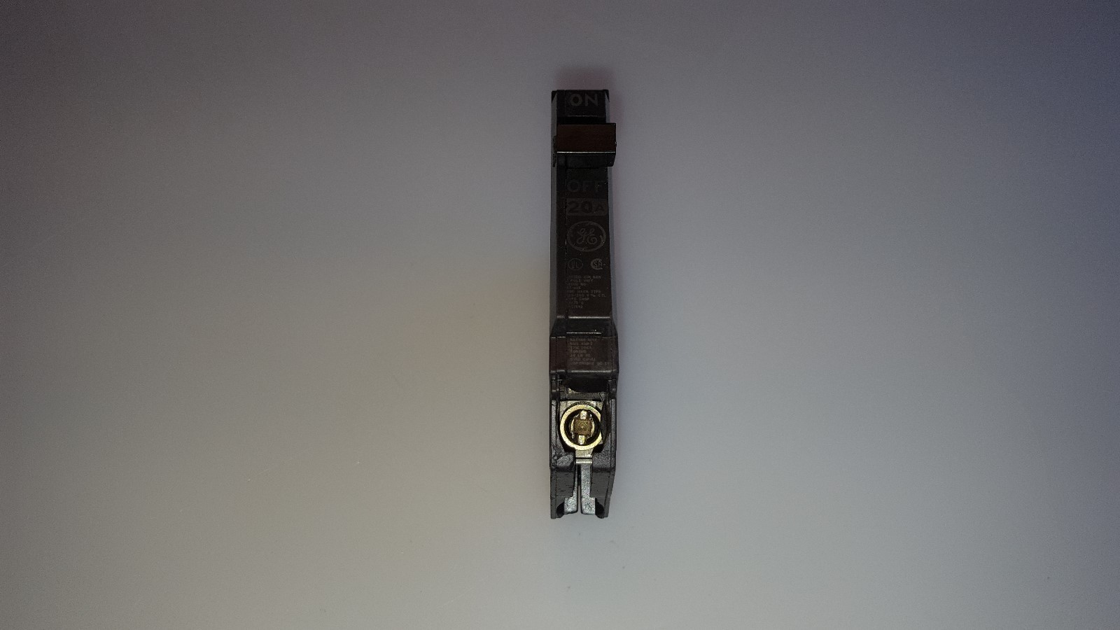 GE THQP120 20A 120V 1 POLE CIRCUIT BREAKER