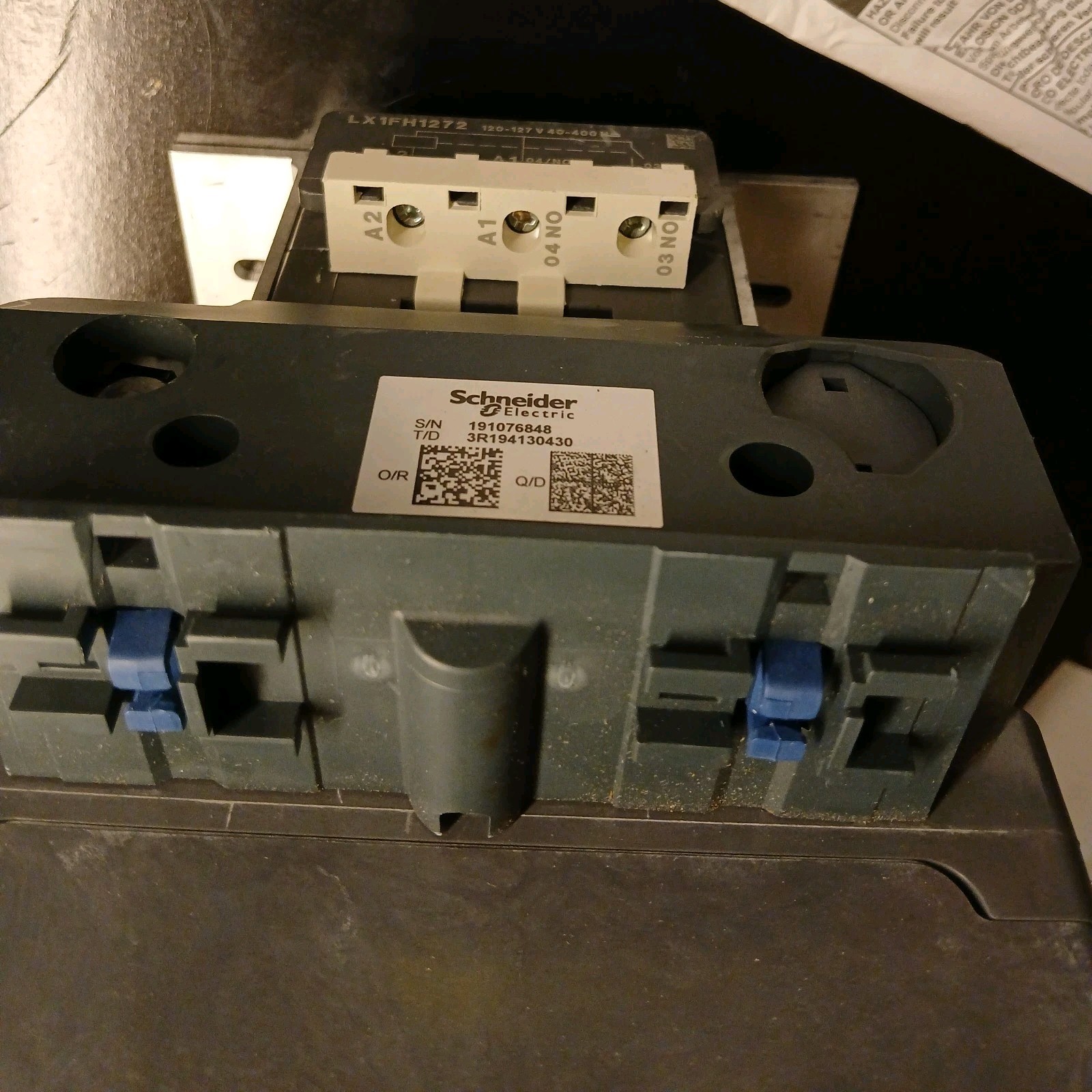 Schneider Electric LC1F330 Contactor rated 200HP @ 480VAC w/ 277VAC Coil – NEW