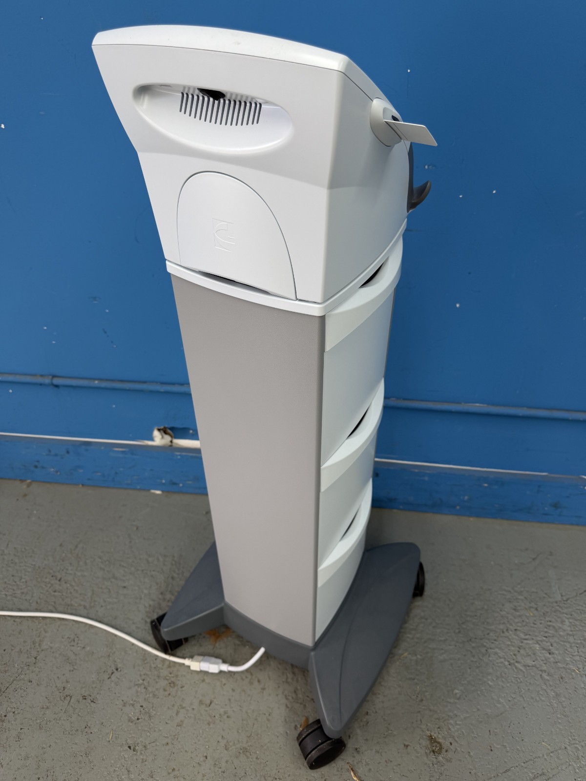 Chattanooga Intelect Legend 2760 With Probe Remote Cables Cart & 60 Day Warranty
