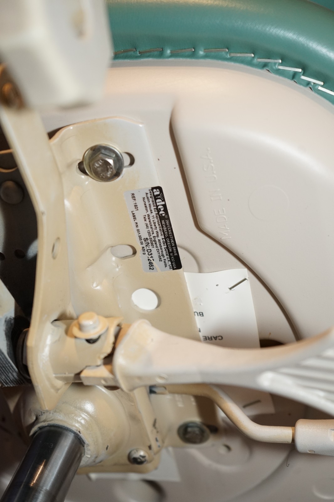 ^ ADEC 1601 Doctor Stool #X5883