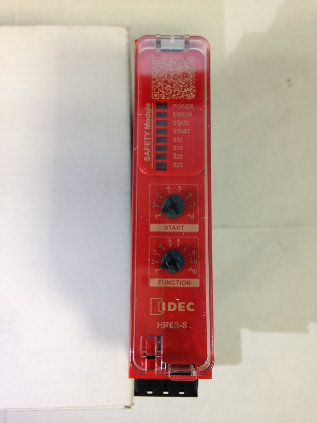 IDEC HR6S-S1C S Cat 4 24VDC 2 Input Safety Controller 10 BRAND NEW