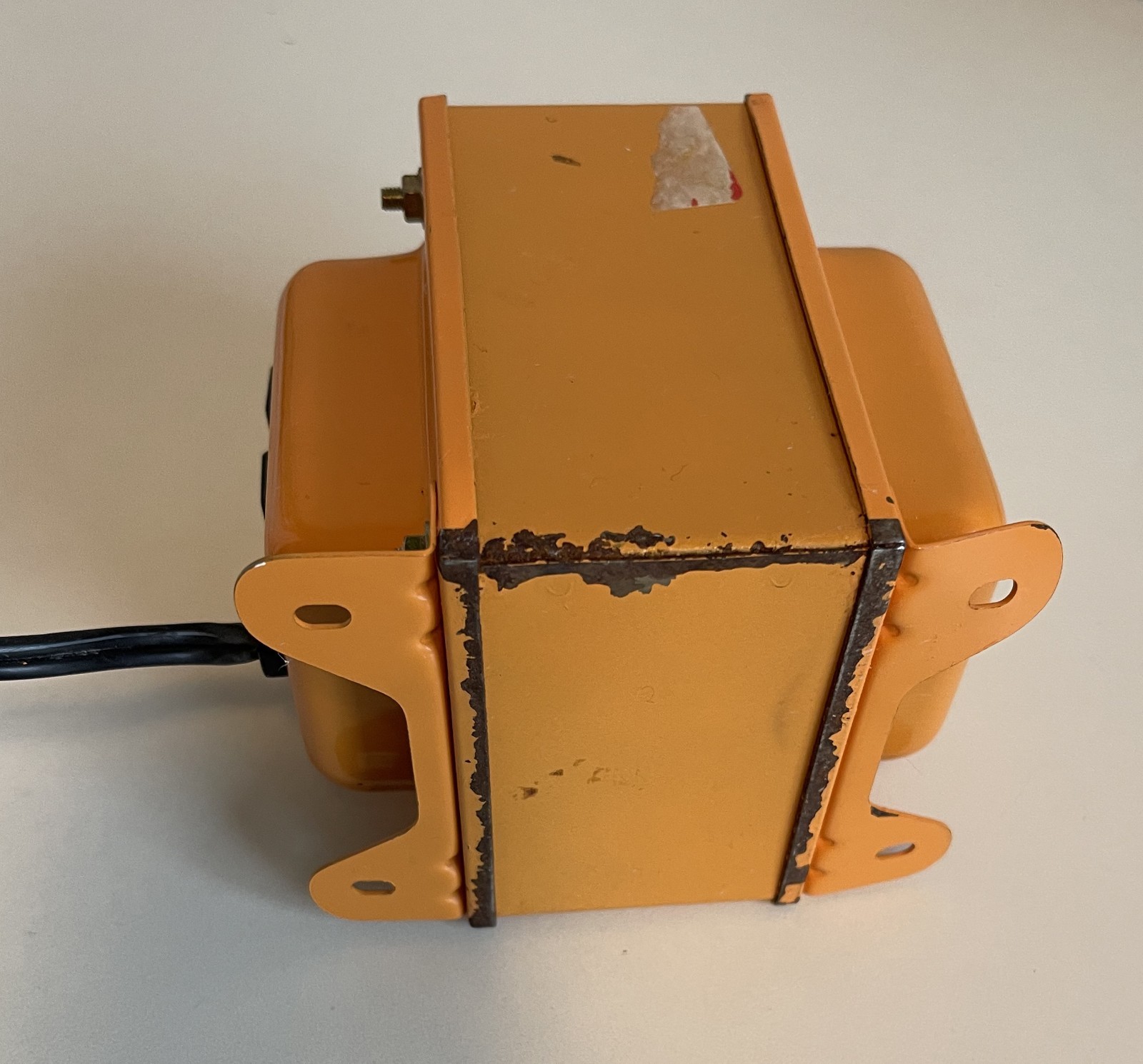 NY Free Pickup NISSYO NDF-1500U Down Transformer AC 120V to AC 100V 1500W 60 Hz