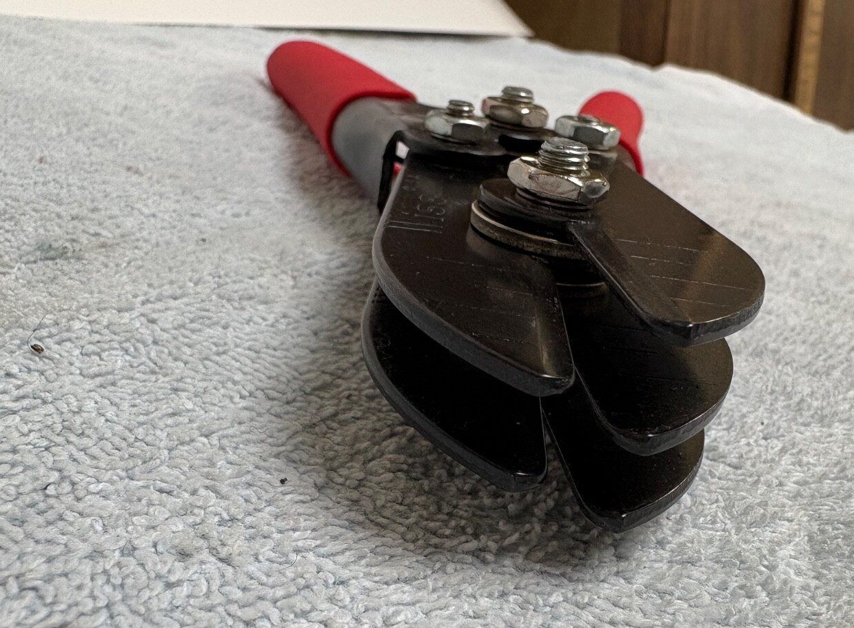 WISS TOOLS 5-BLADE SHEET METAL DUCT CRIMPER HC-5