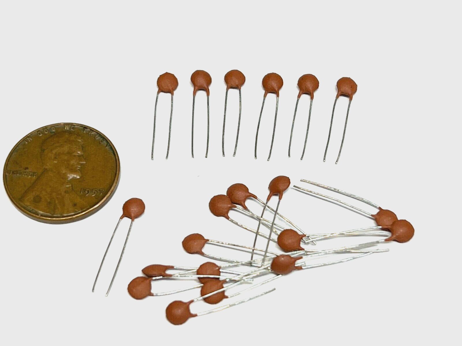 20 Pieces 221k 50V Ceramic Disc Capacitor G1014