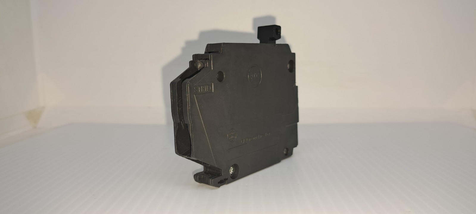 GE THQP120 20 Amp 1 Pole 120/240V Circuit Breaker NEW