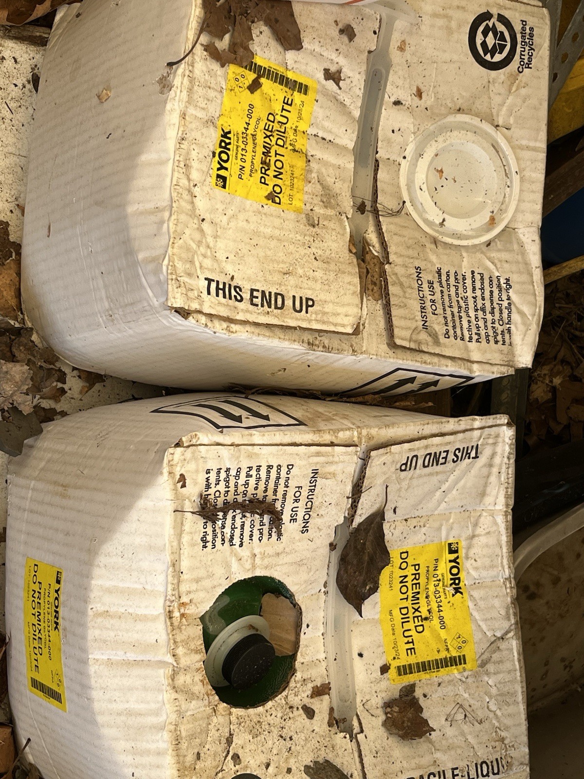 York Glycol Coolant 013-03344-000 Premixed Do Not Dilute MPN 013-03344-000 Model