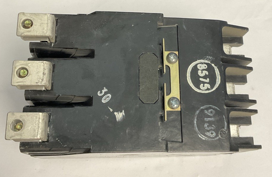 GE TEY330 CIRCUIT BREAKER 30A 480VAC 3POLE