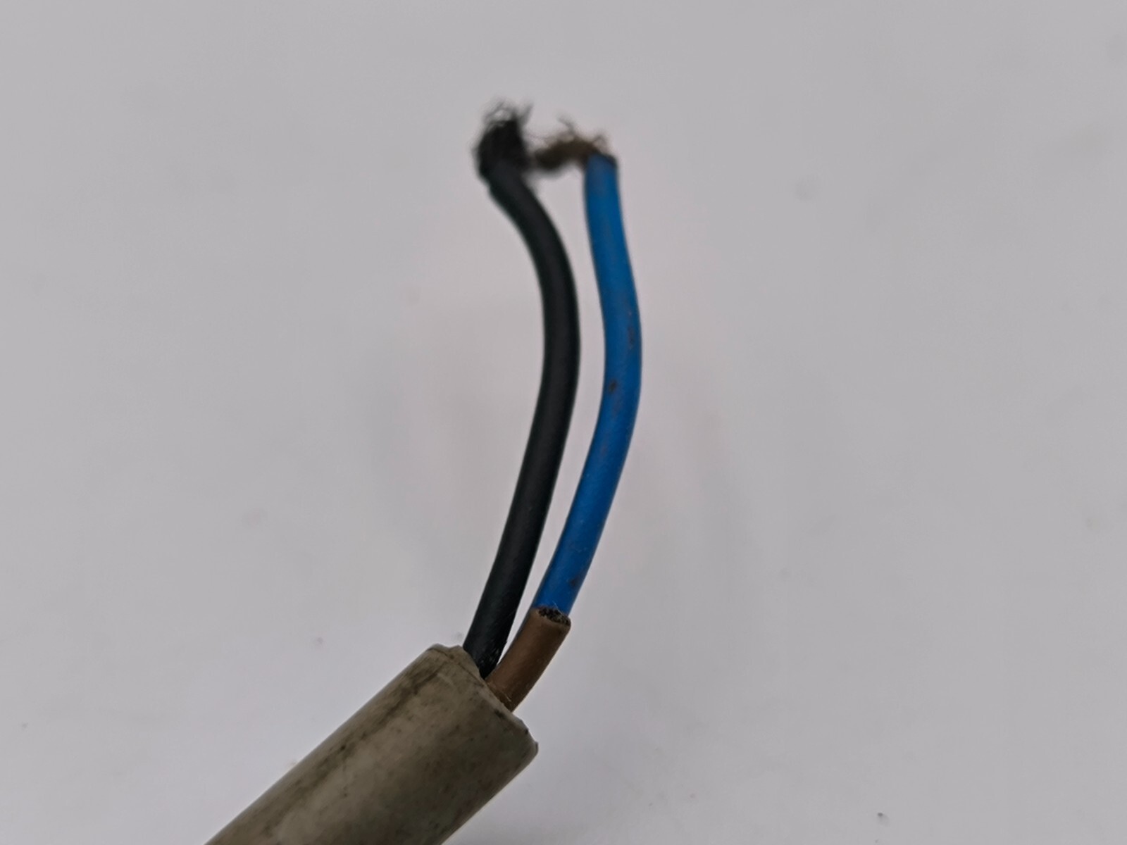 IDEC RTE-P11 Electronic Timer Plug-in Mount DPDT 10A 120VAC Coil 24V AC/DC 8 Pin