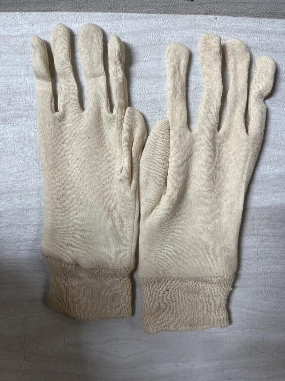 Dozen (12 Pairs) Lightweight String Knit Gloves, Tan S/M