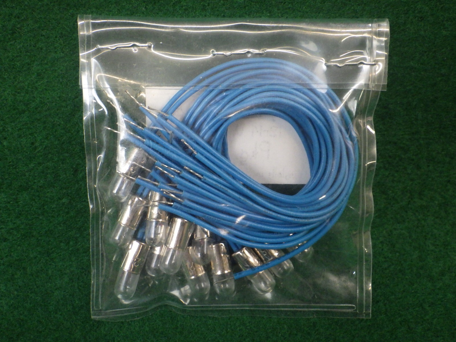 Vintage Electronics Indicator Lamps 12-14V 80mA 3/16″ diameter Pack of 12 pcs