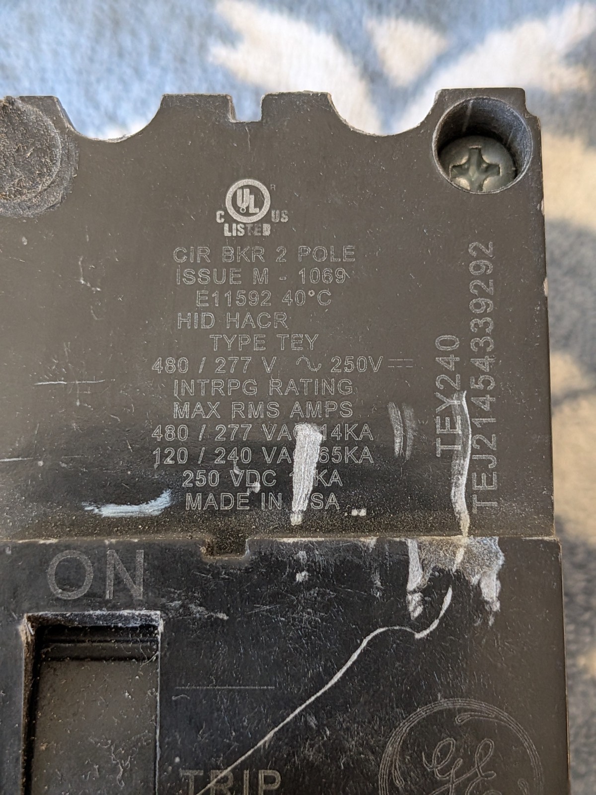 General Electric TEY240 Bolt-On Circuit Breaker 40A 2P 480/277V TEY