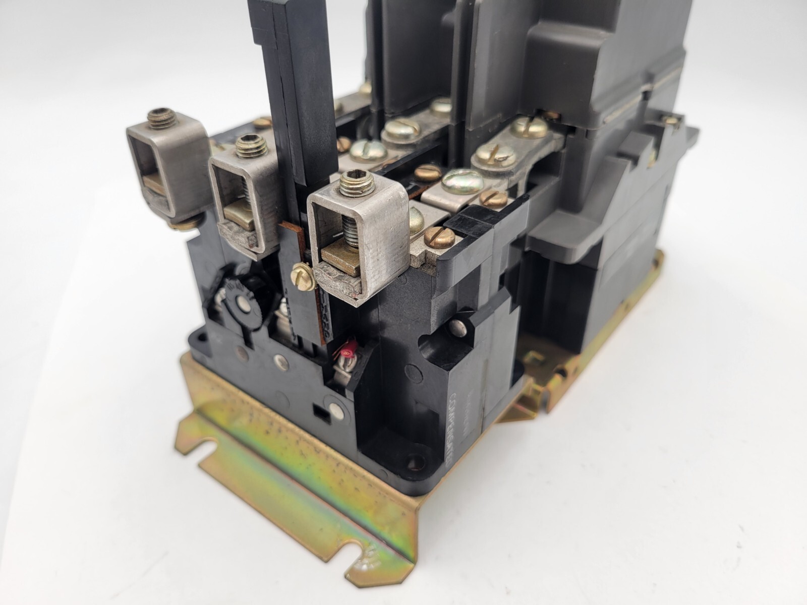 Westinghouse A200M3CACEM Starter 90A 3P 600V Size 3 Coil 110/120V Heaters H90
