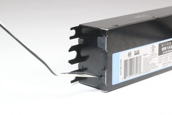 XI095C275V054DNF1 – Xitanium 95W 1.0-2.75A 54V 0-10V INT