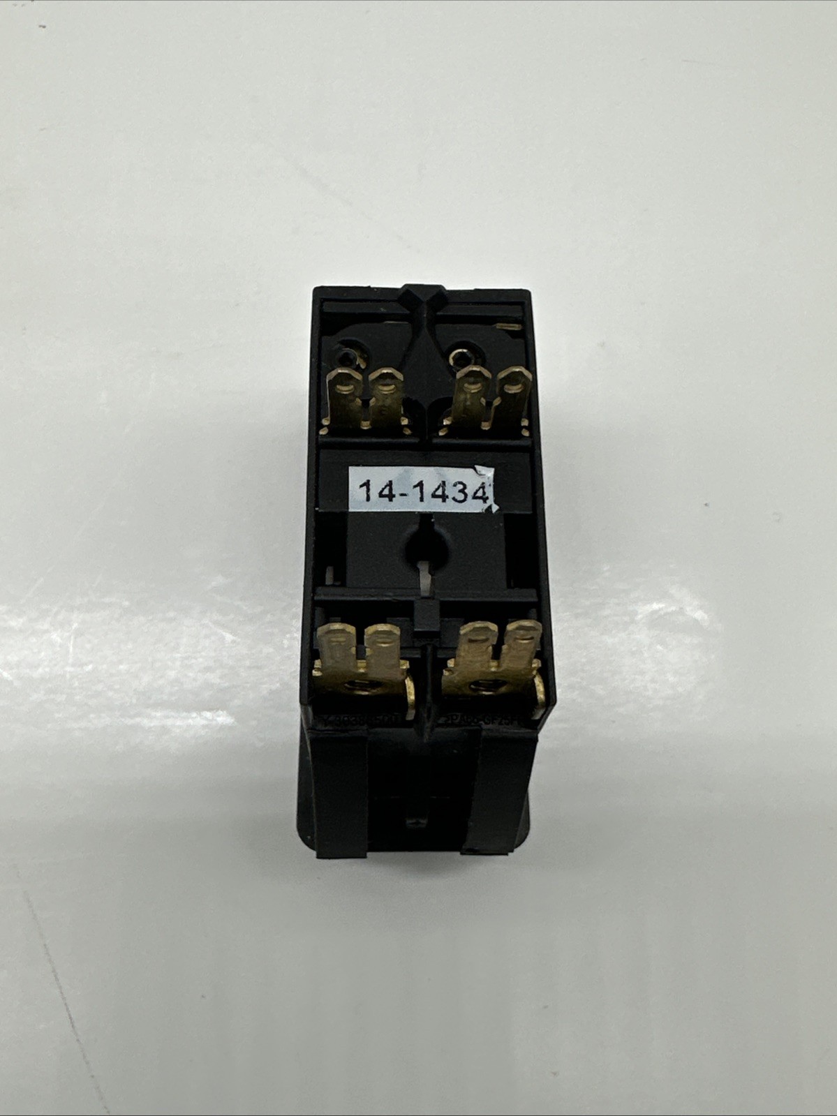 E-T-A Circuit Breaker Switch Combo 3120-F321-P7T1-W02D (1693)